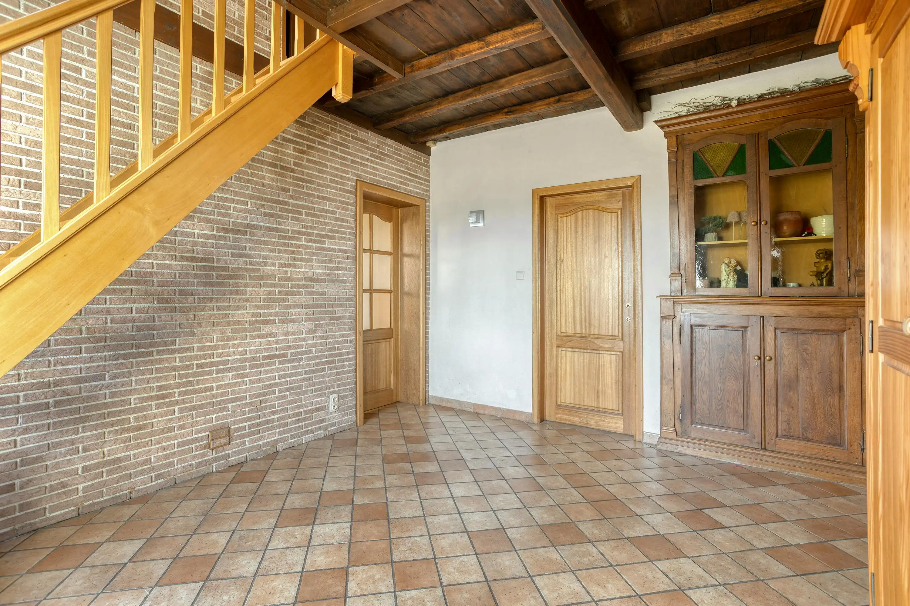 Instapklare woning (4 slpk) (+ magazijn) op 2.497 m² foto 4