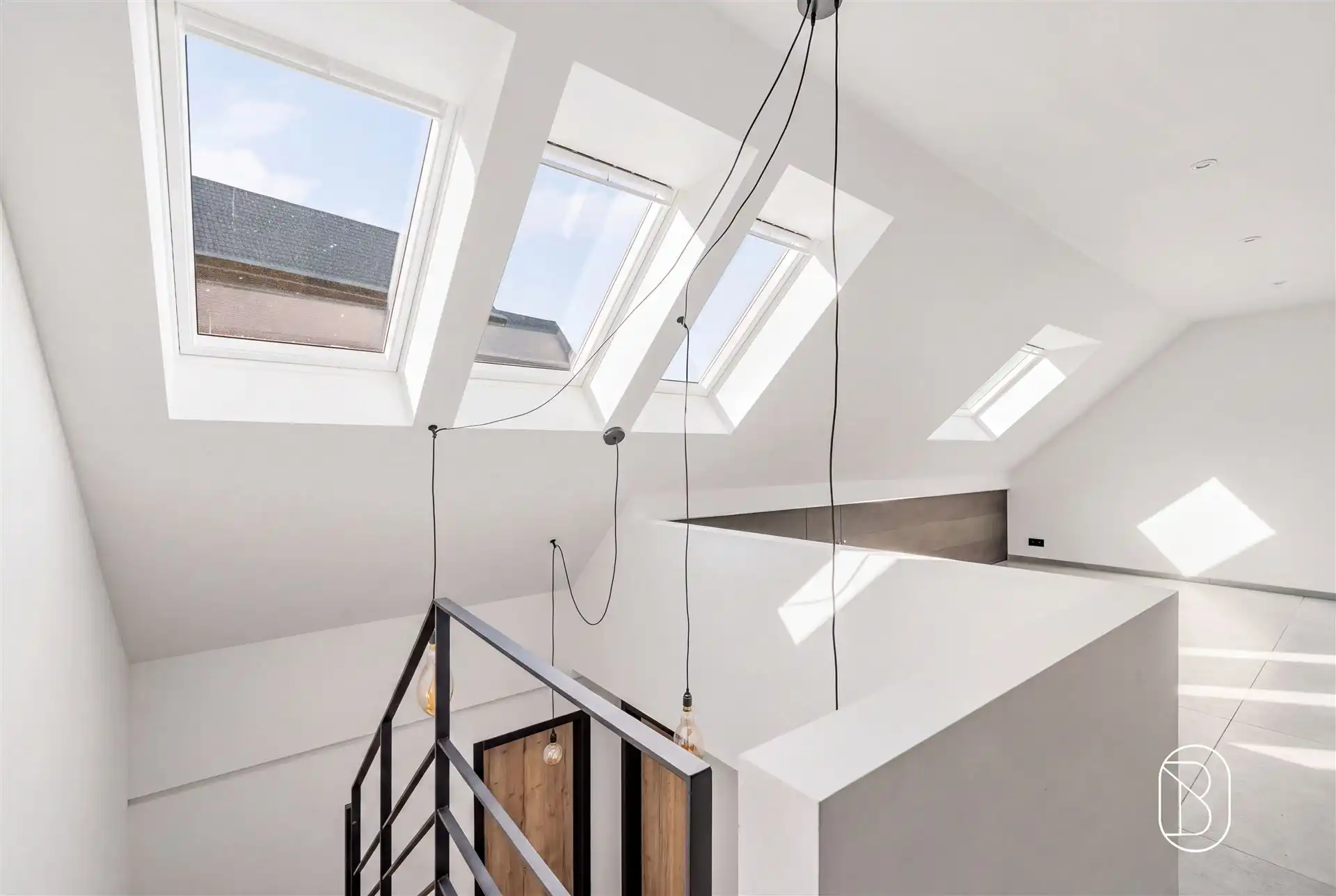 Toffe recente grote kwalitatieve woning met garage en tuin foto 10