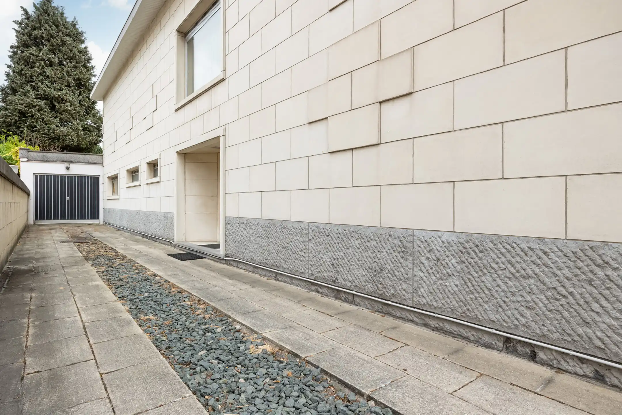 Opbrengstgebouw met mogelijkheid tot creatie van 4 eenheden foto 2