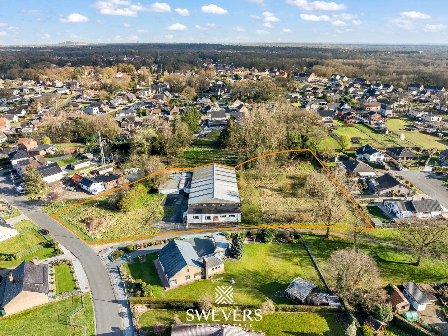 Groot sportgebouw met woonst op een perceel van 77a 60ca (of herverkaveling) foto 28