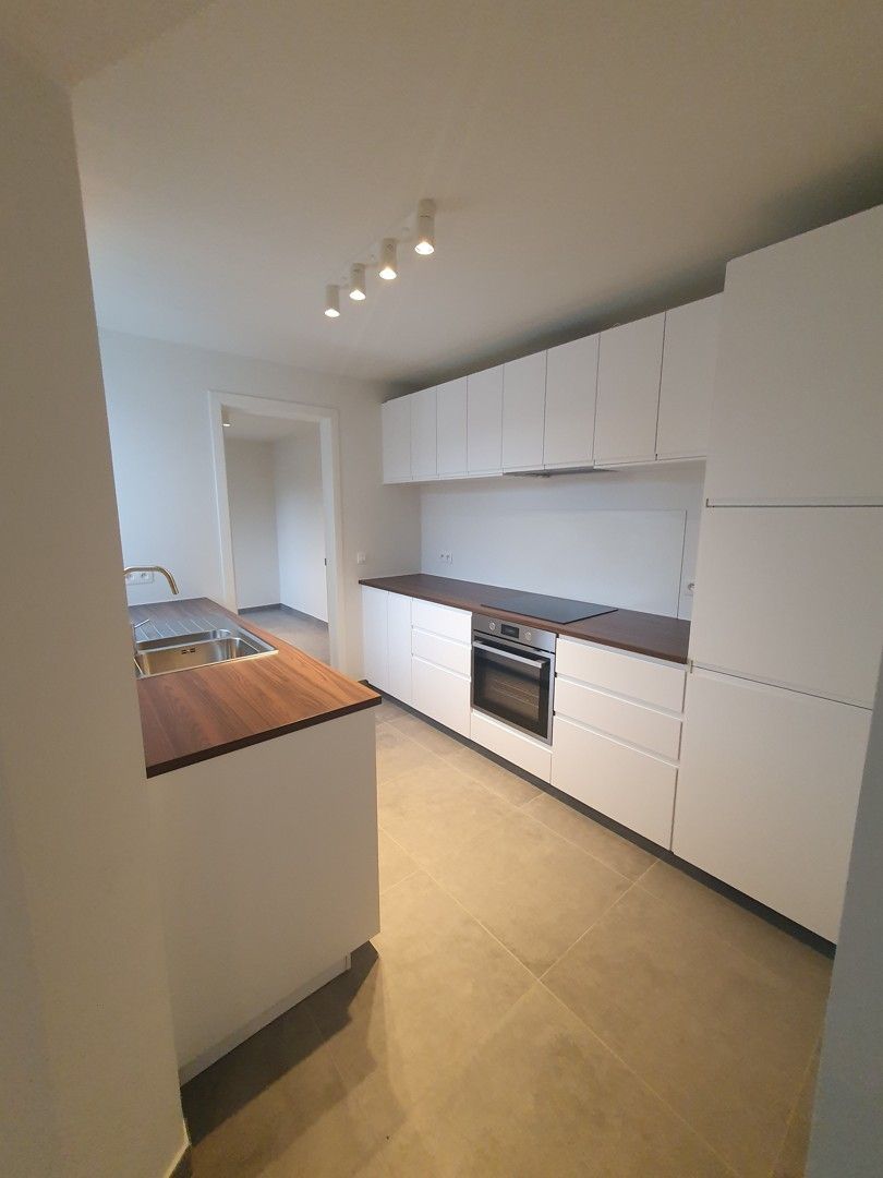 Instapklaar appartement met modern dakterras op de 1ste verdieping foto 21