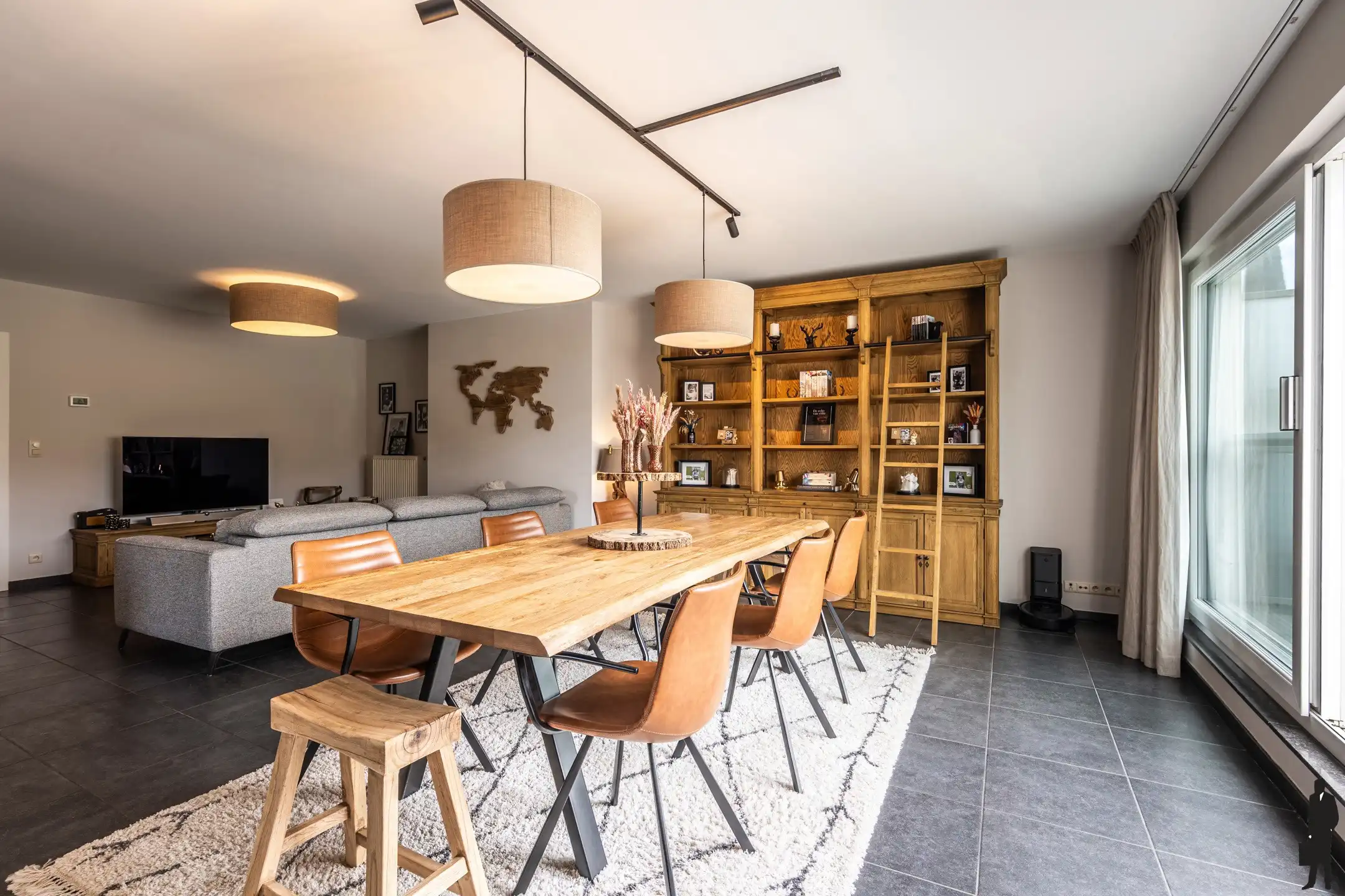 Duplex met 4 slaapkamers en terras nabij centrum van Oelegem foto 4