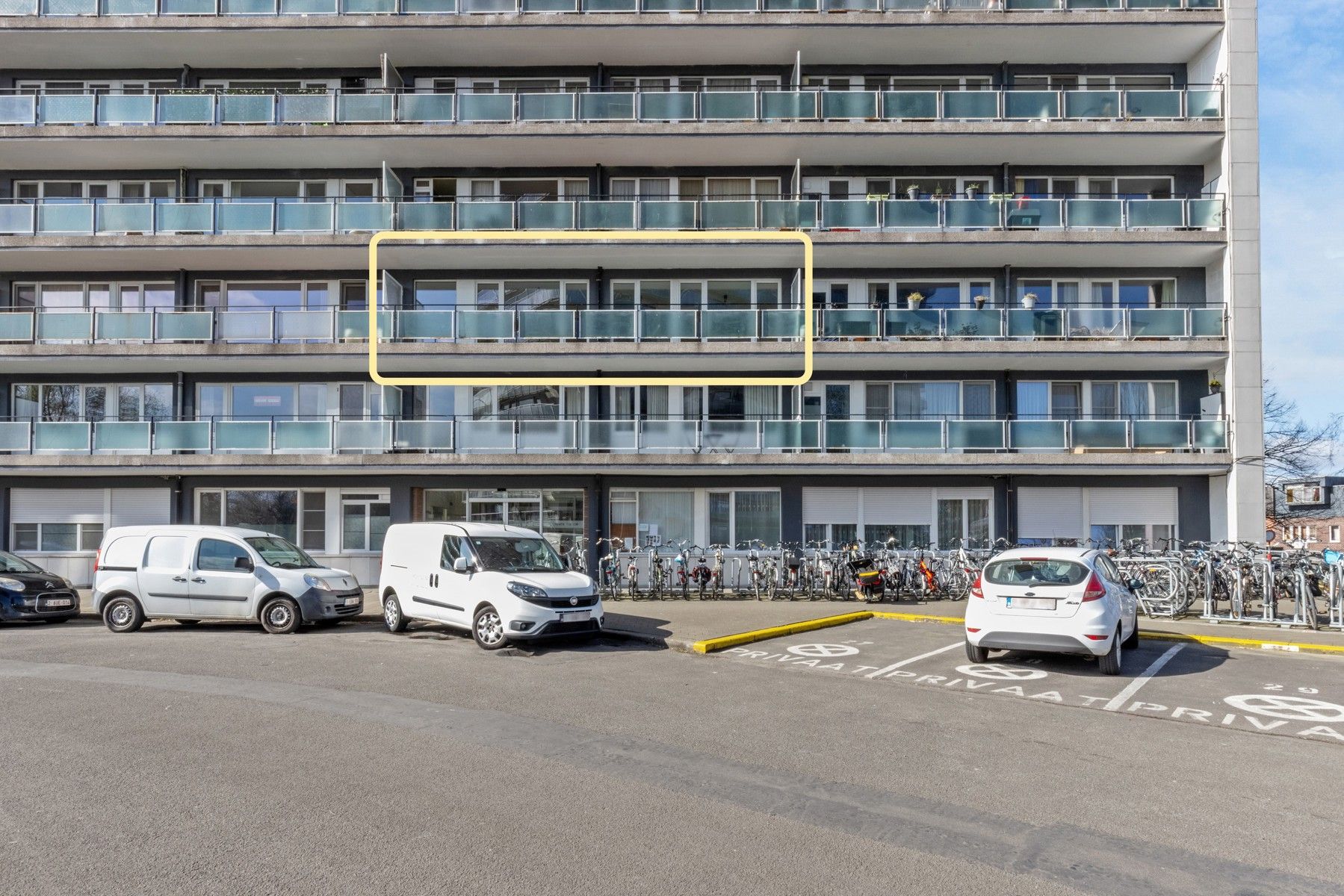 Hoogwaardig 2-slpk appartement op centrale ligging te Gent foto 17