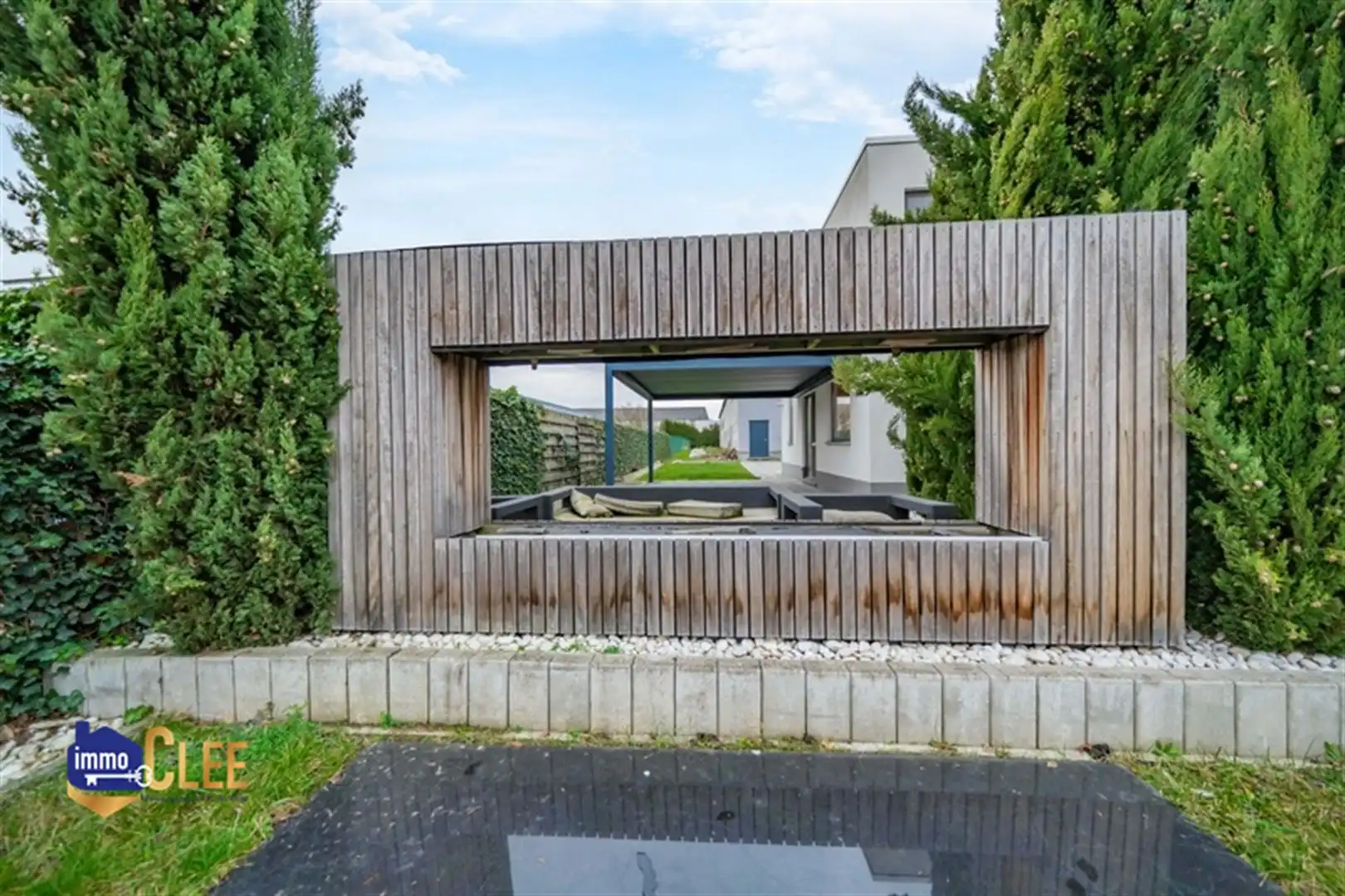 Uniek combinatiepand met conciergewoning en bedrijfshal in KMO-zone Sint-Truiden foto 6