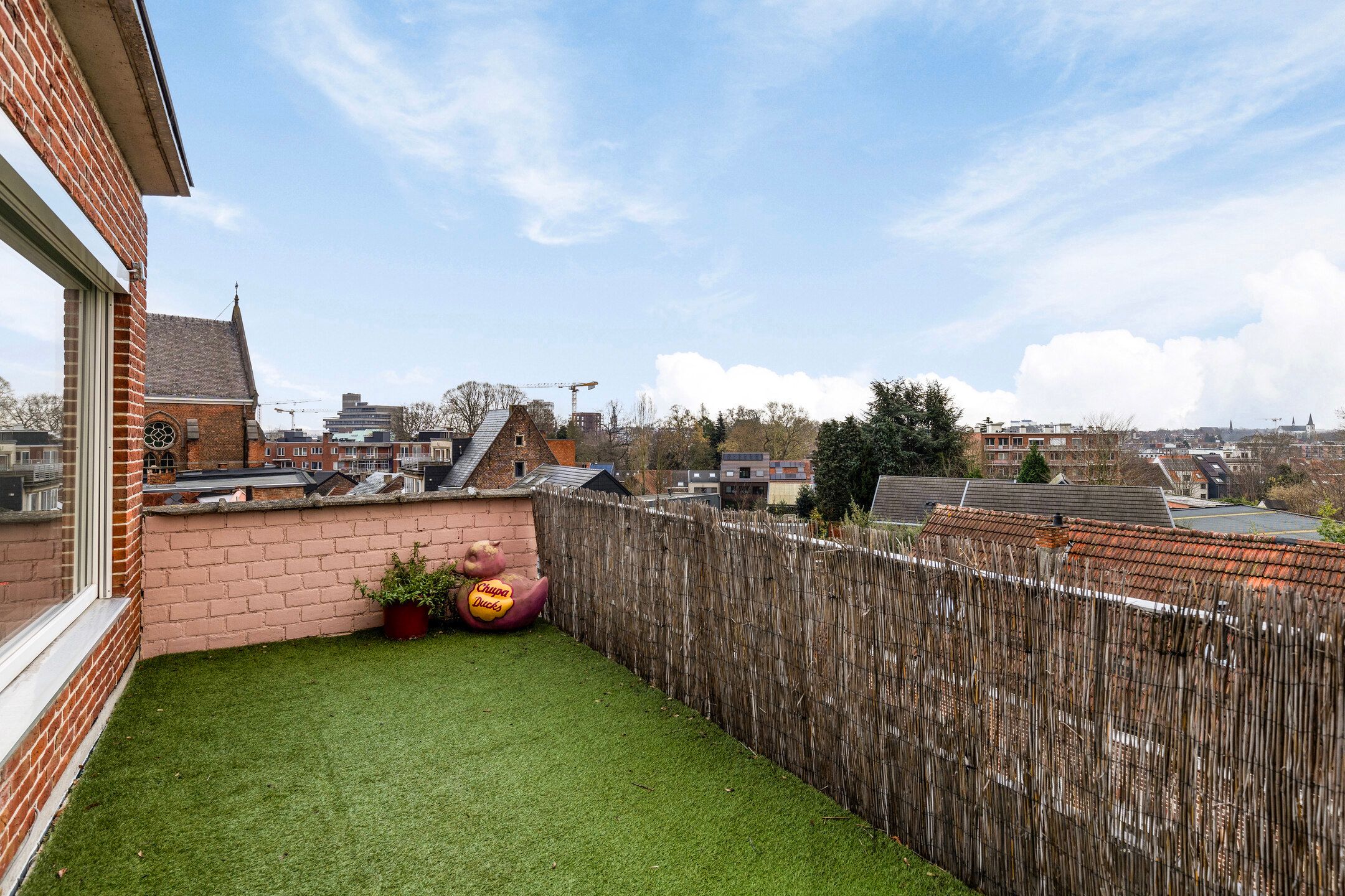 Instapklaar appartement met 2 slaapkamers en terras foto 14