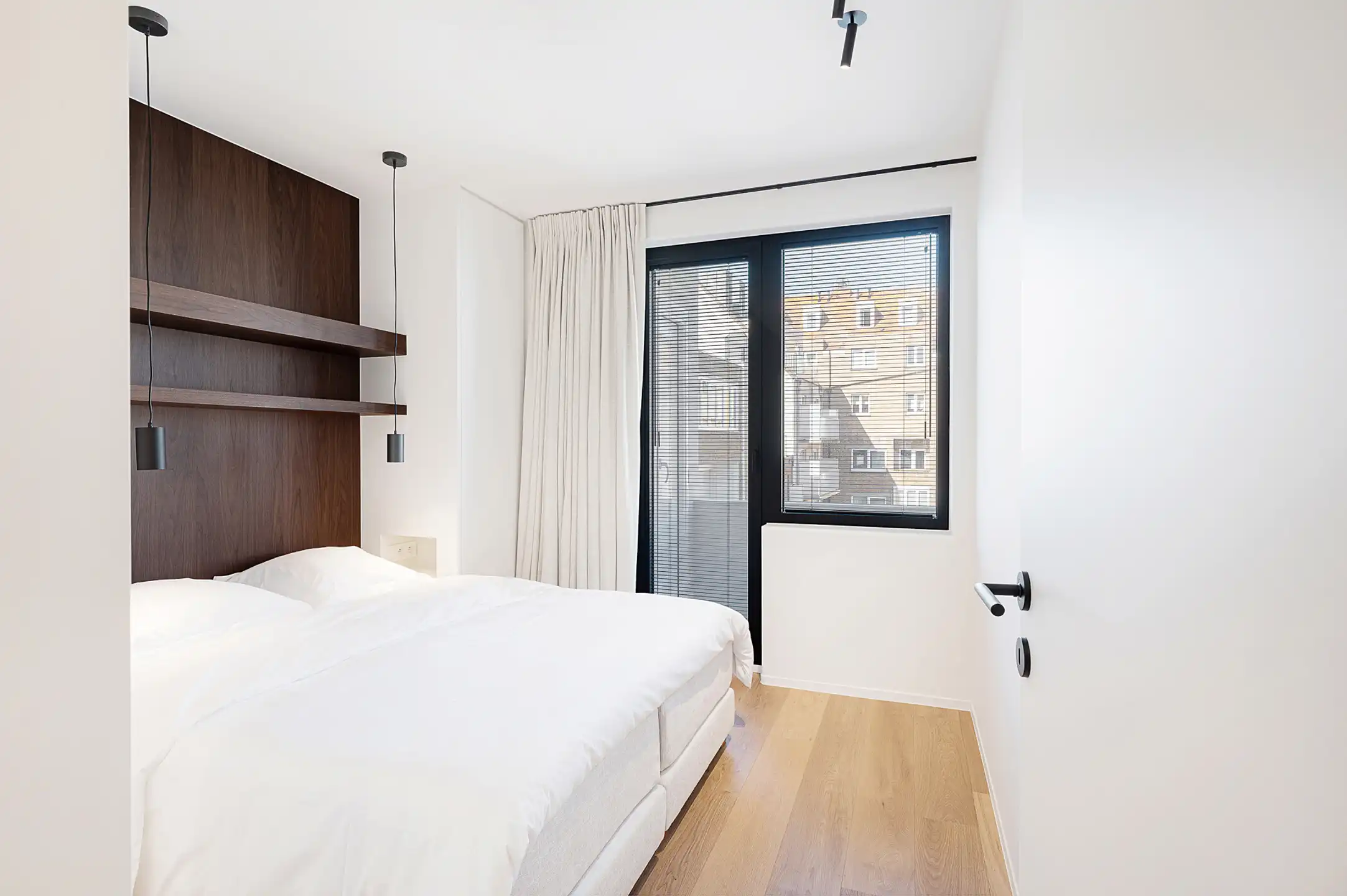 Luxueus gerenoveerd appartement op topligging in Knokke foto 19