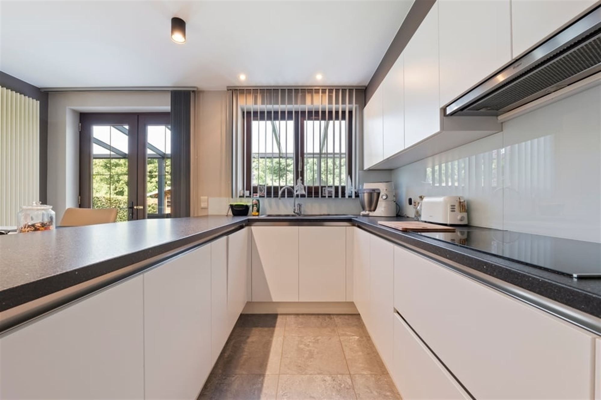 INSTAPKLARE OPEN BEBOUWING MET CHARME, ENERGIEZUINIGHEID EN RUIMTE foto 14