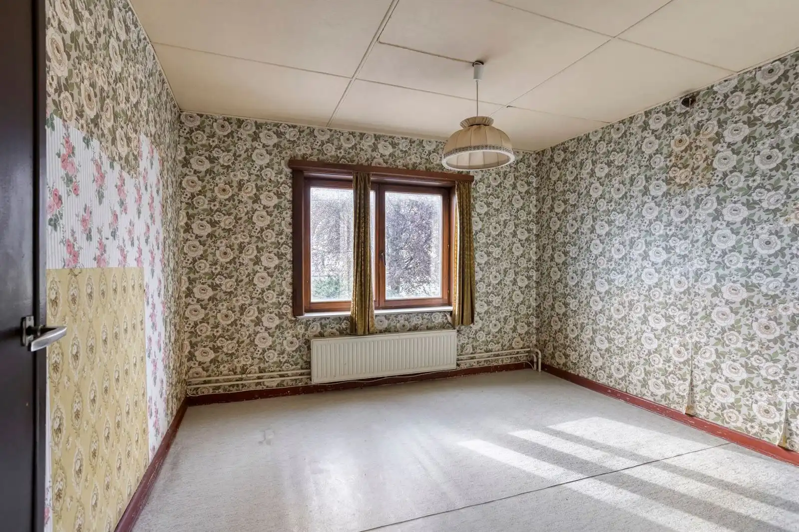 Woning met 4 slaapkamers + garage + weide foto 18
