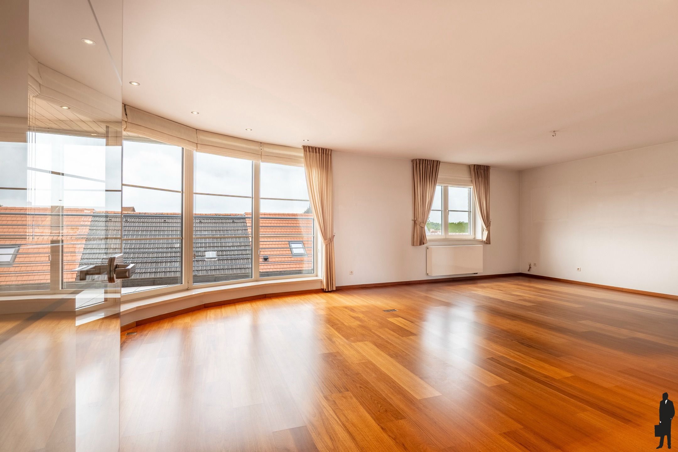 Lichtrijk appartement van ca. 147 m² met 3 slaapkamers foto 4