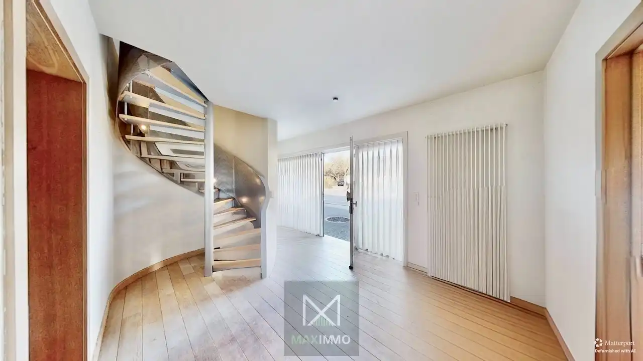 Instapklare halfopen woning met dubbele garage, atelier en ZW-tuin te Rekkem foto 3