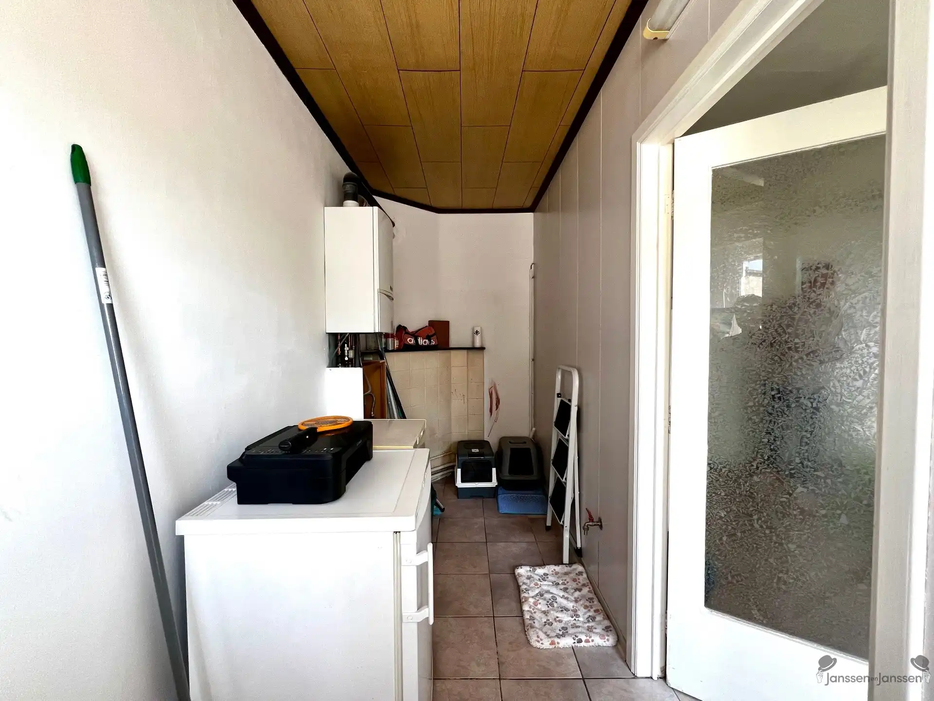 Karaktervolle gesloten bebouwing centrum Hamme foto 17