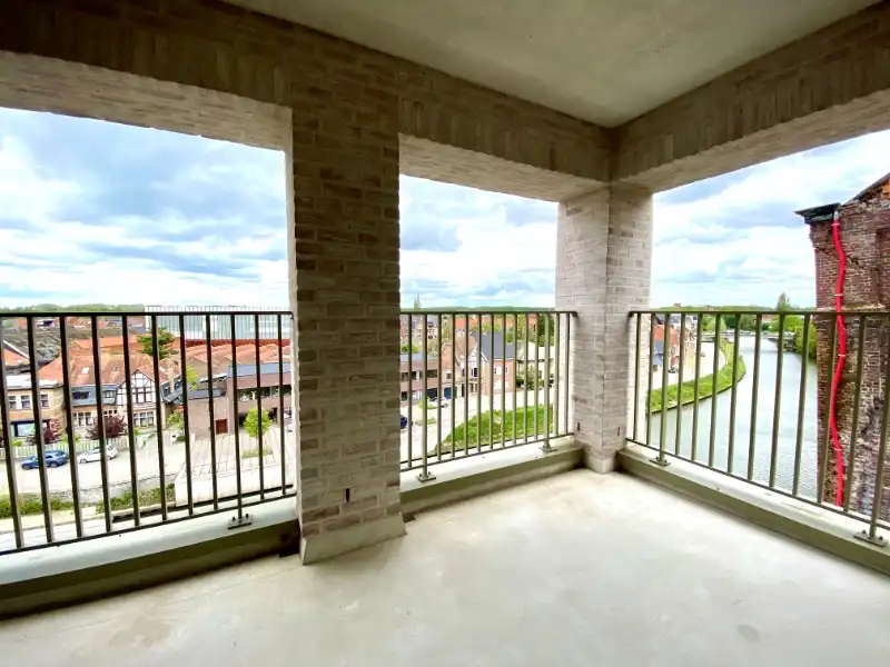 Instapklaar recent appartement met 2 slaapkamers foto 19