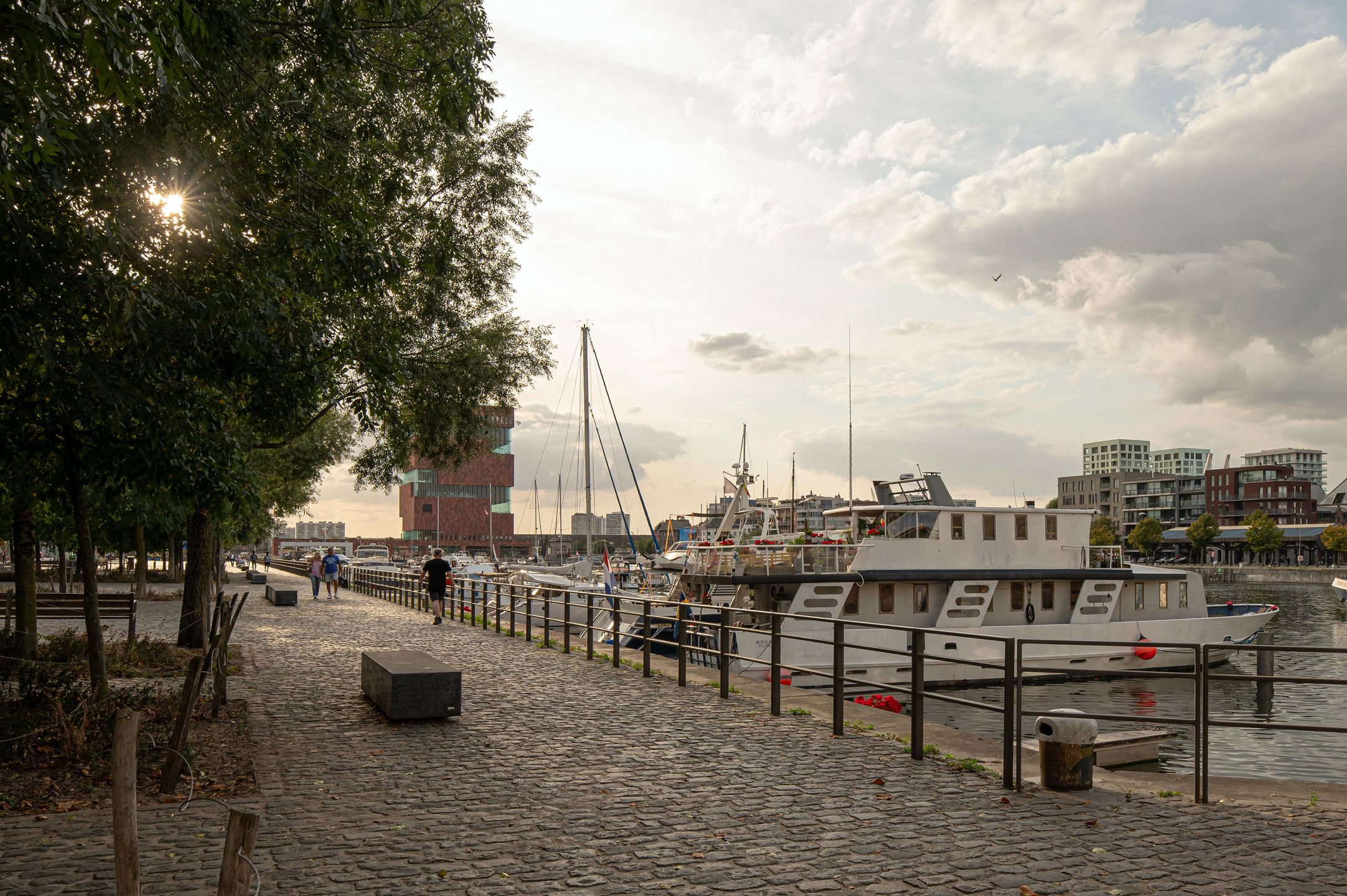 Exclusief appartement met panoramisch uitzicht op het Willemdok en het MAS foto 23