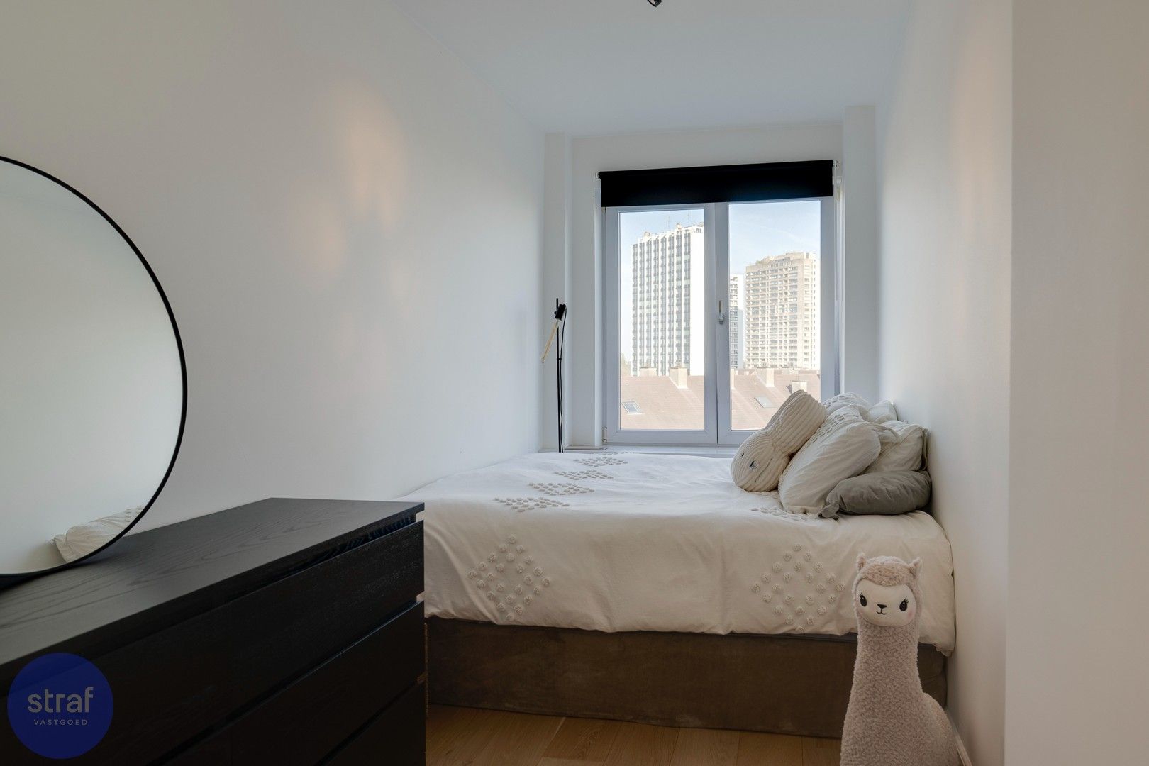 Zalig wonen op Linkeroever – in een gerenoveerd appartement met zicht op groen foto 11