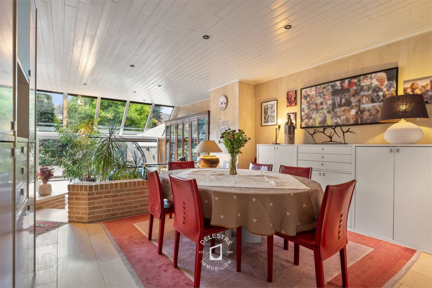 INSTAPKLARE GEZINSWONING MET GARAGE IN RUSTIGE STRAAT foto 6