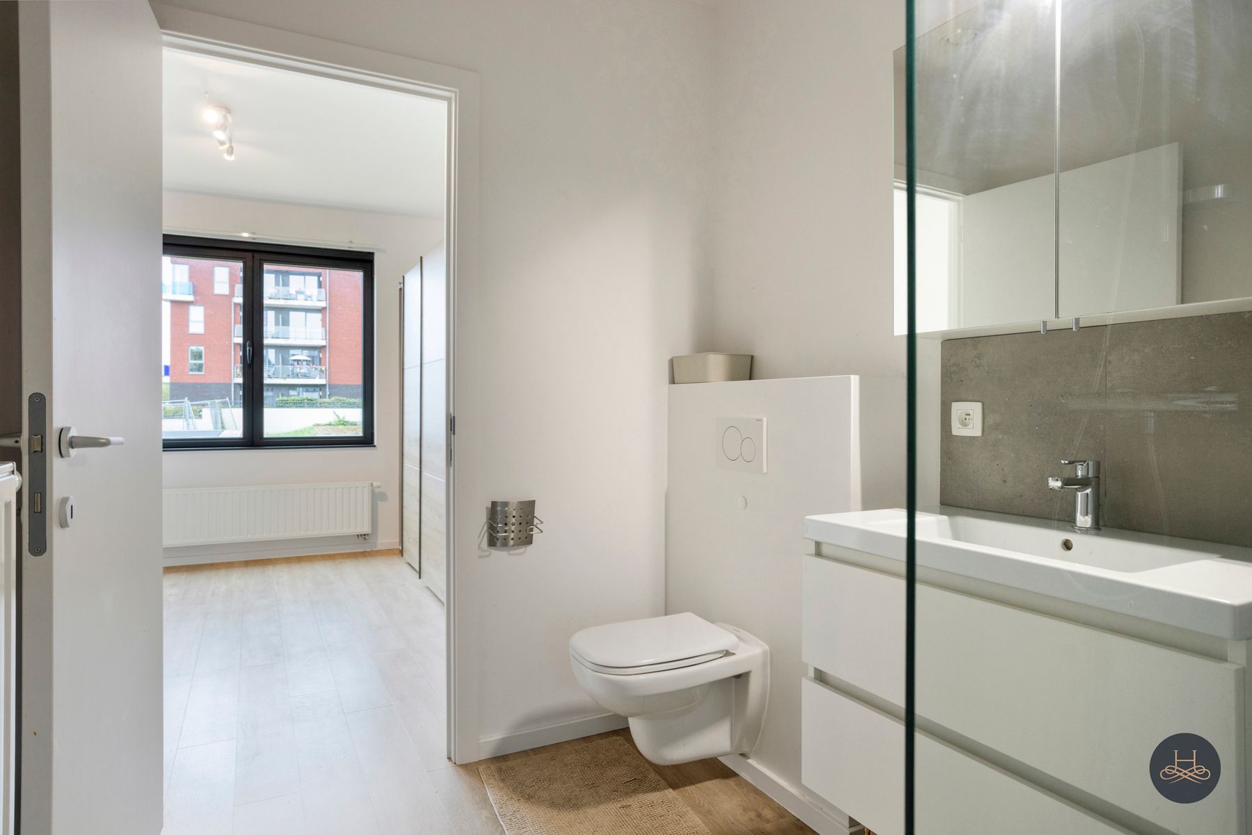 Lichtrijk, gezellig appartement met zeer goede verbindingen foto 19