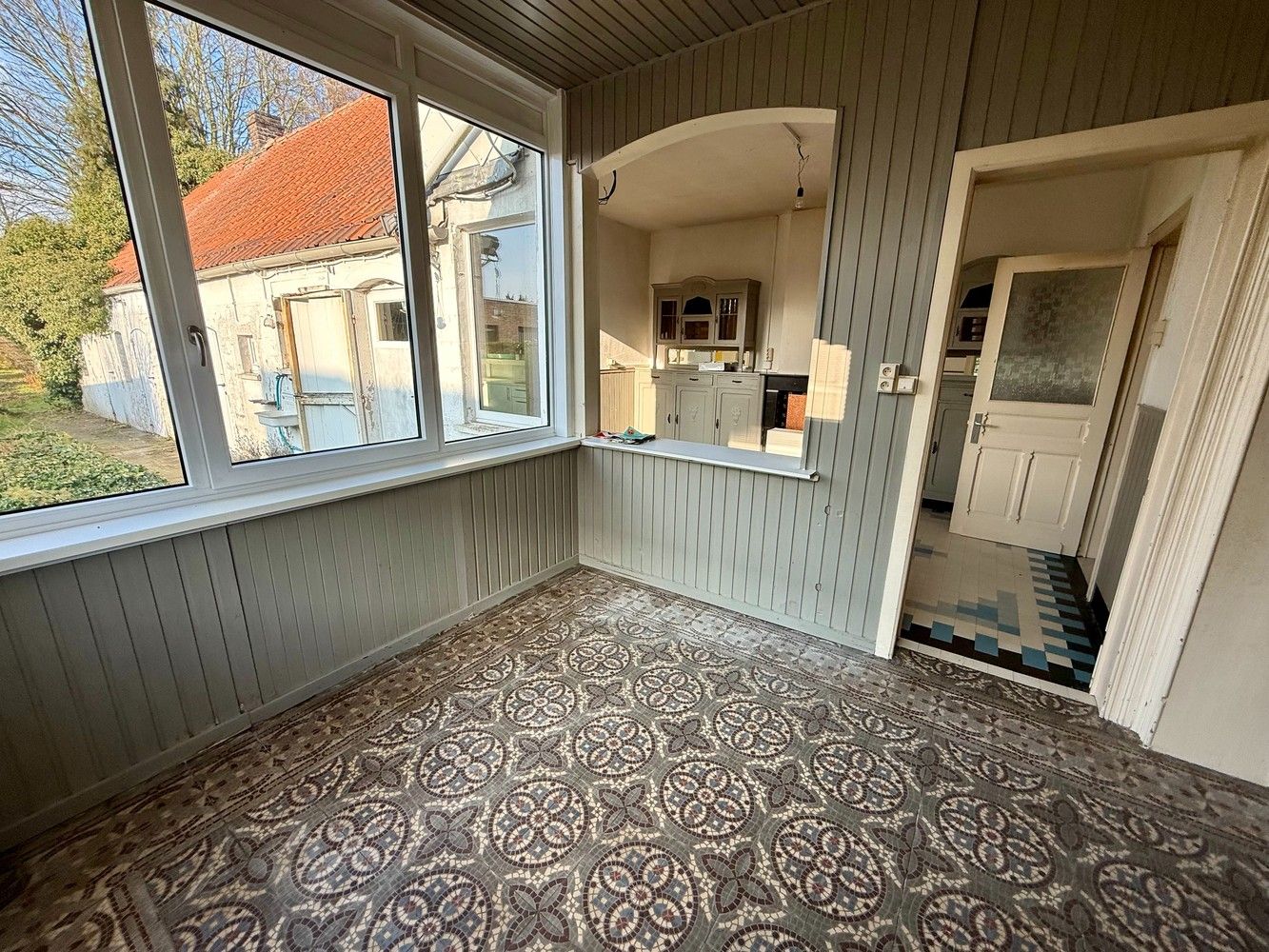 Te koop: Charmante halfopen villa in cottage stijl met ruime tuin en topligging! foto 6