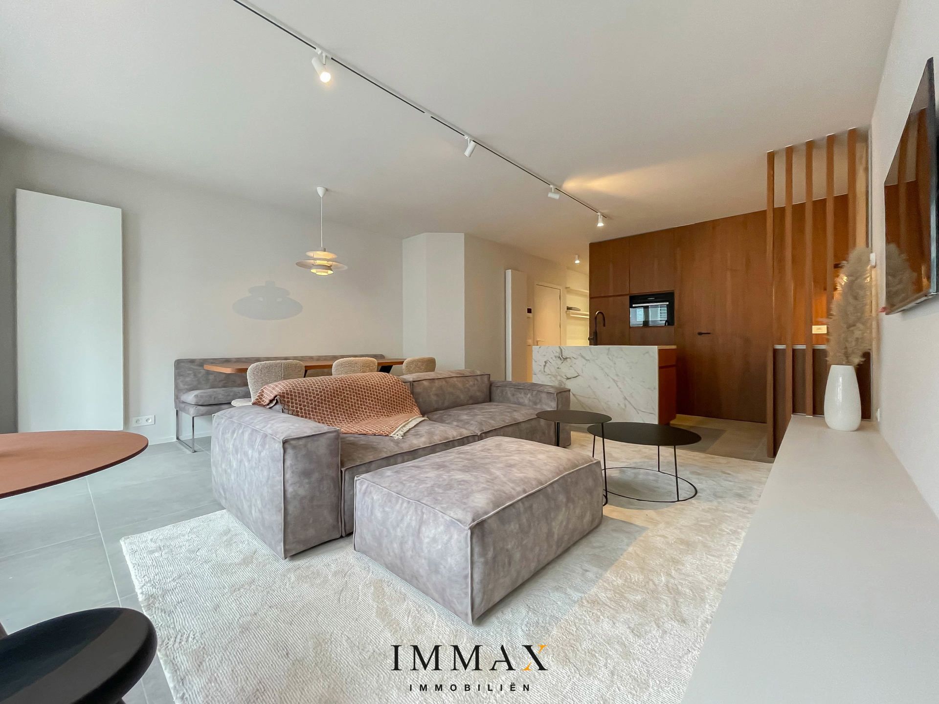 Luxueus gerenoveerd, zijdelings zeezicht appartement | Knokke foto 1