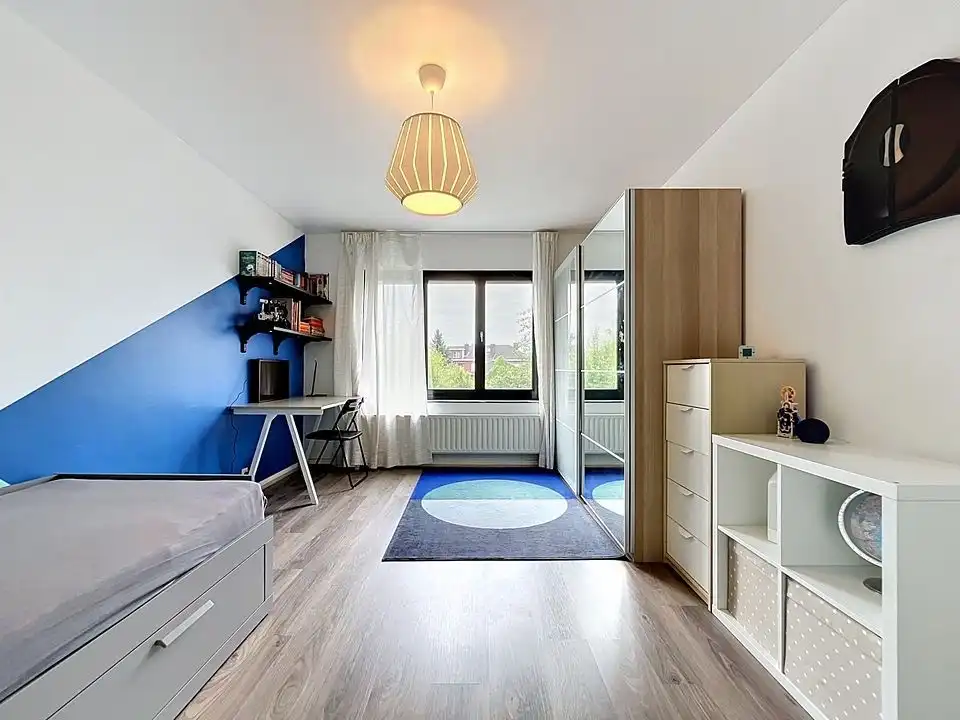 B&B Moment : Instapklare rijwoning met tuin op rustige ligging te koop in Lint foto 16