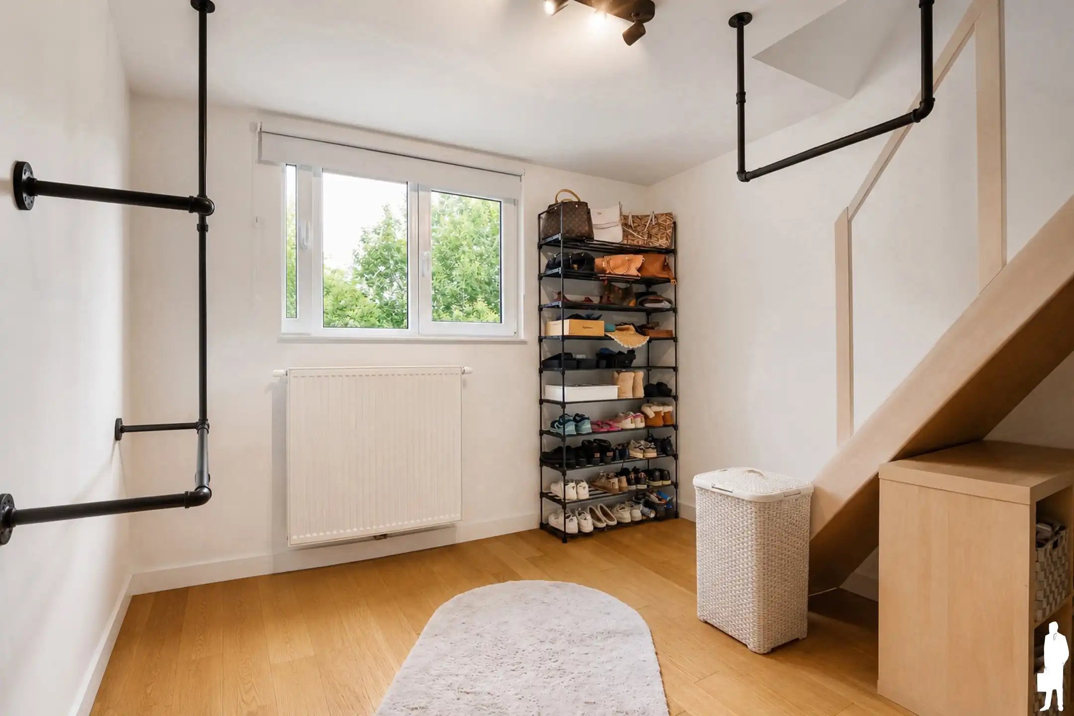 Instapklaar triplex appartement op toplocatie in Sint-Niklaas foto 9