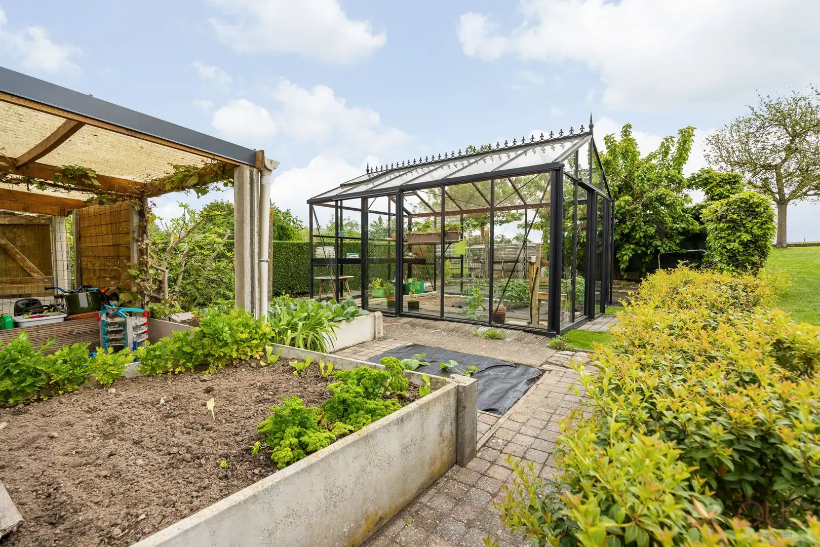 Statige herenwoning met mooie tuin en charmante schuur | 4 slpk + mogelijkheid praktijkruimte foto 29