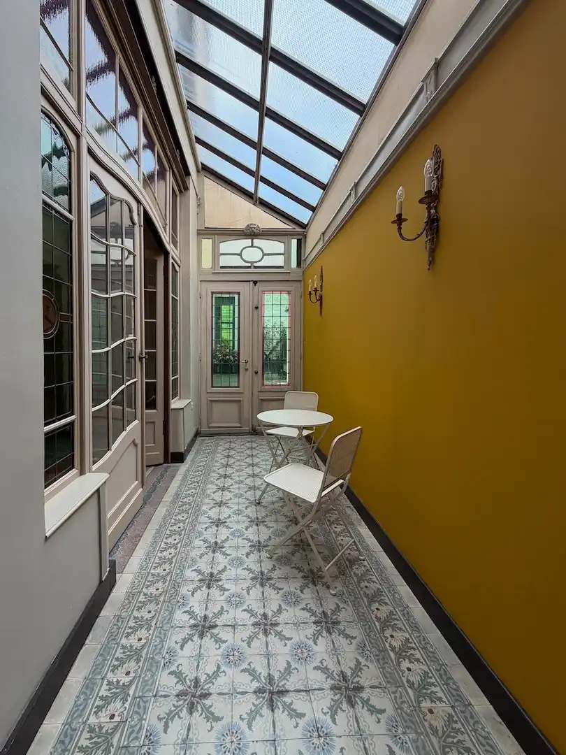 heel authentieke Brugse woning met kleine garage en 2 terrassen + vergunning voor gastenkamer foto 6