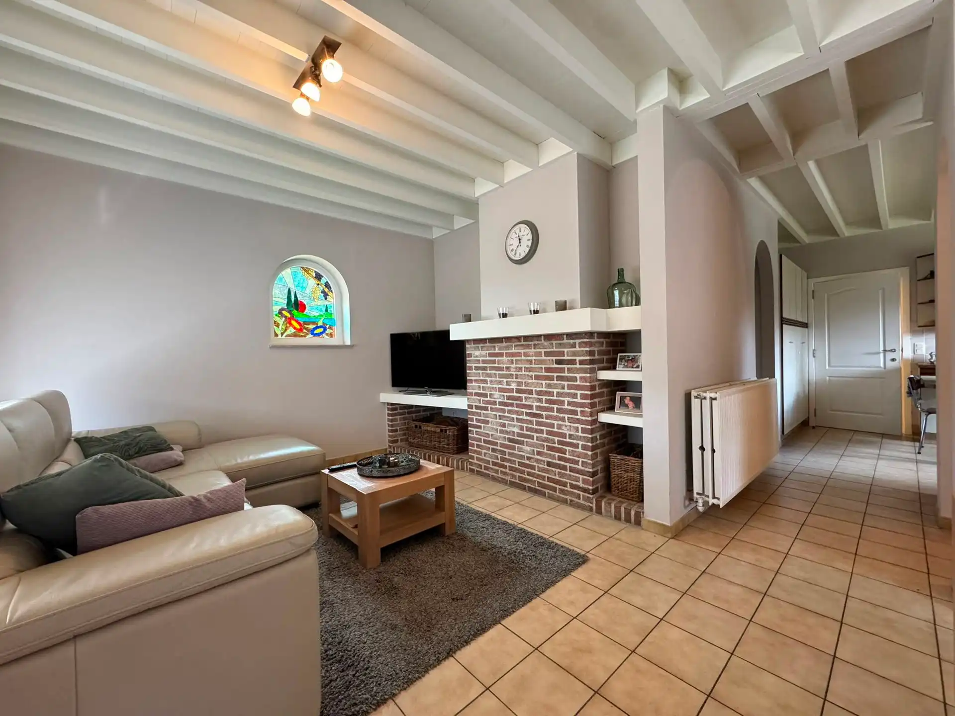 Rustig gelegen 2 slpk woning met ruime tuin foto 3