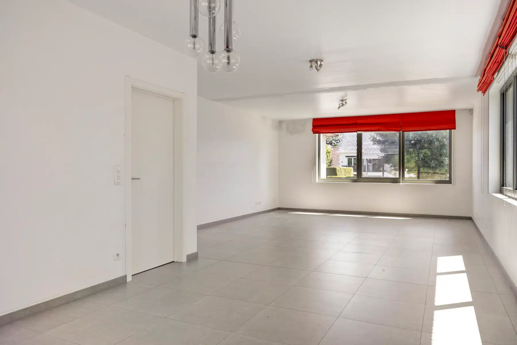 Ruime energiezuinige en instapklare villa in Wemmel foto 8