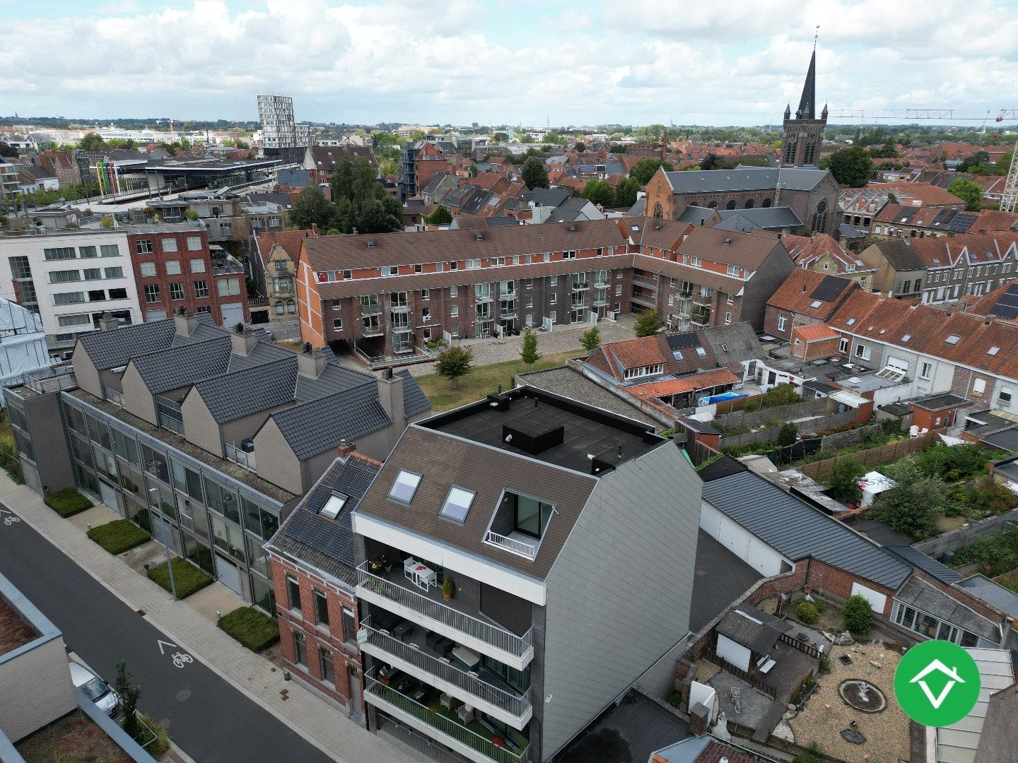 Prachtig dakappartement met twee slaapkamers, garage en twee terrassen met fenomenaal uitzicht te Roeselare foto 24