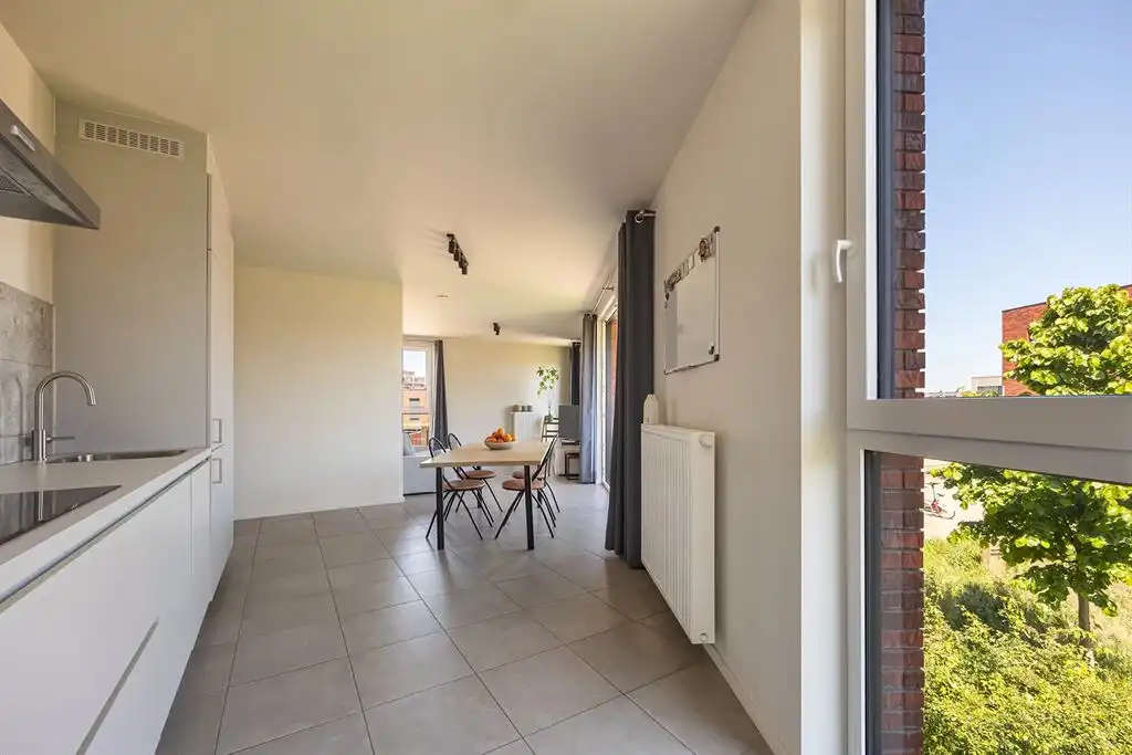 Recent appartement met groen zicht en P foto 9