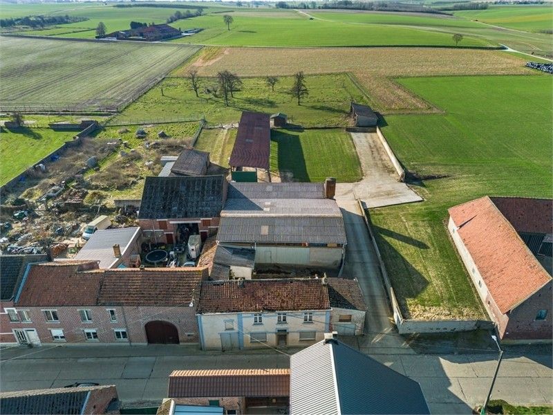 VOLLEDIG TE RENOVEN WONING MET OPSLAGRUIMTE OP EEN PERCEEL VAN MAAR LIEFST 69A20CA IN HORPMAAL foto 2