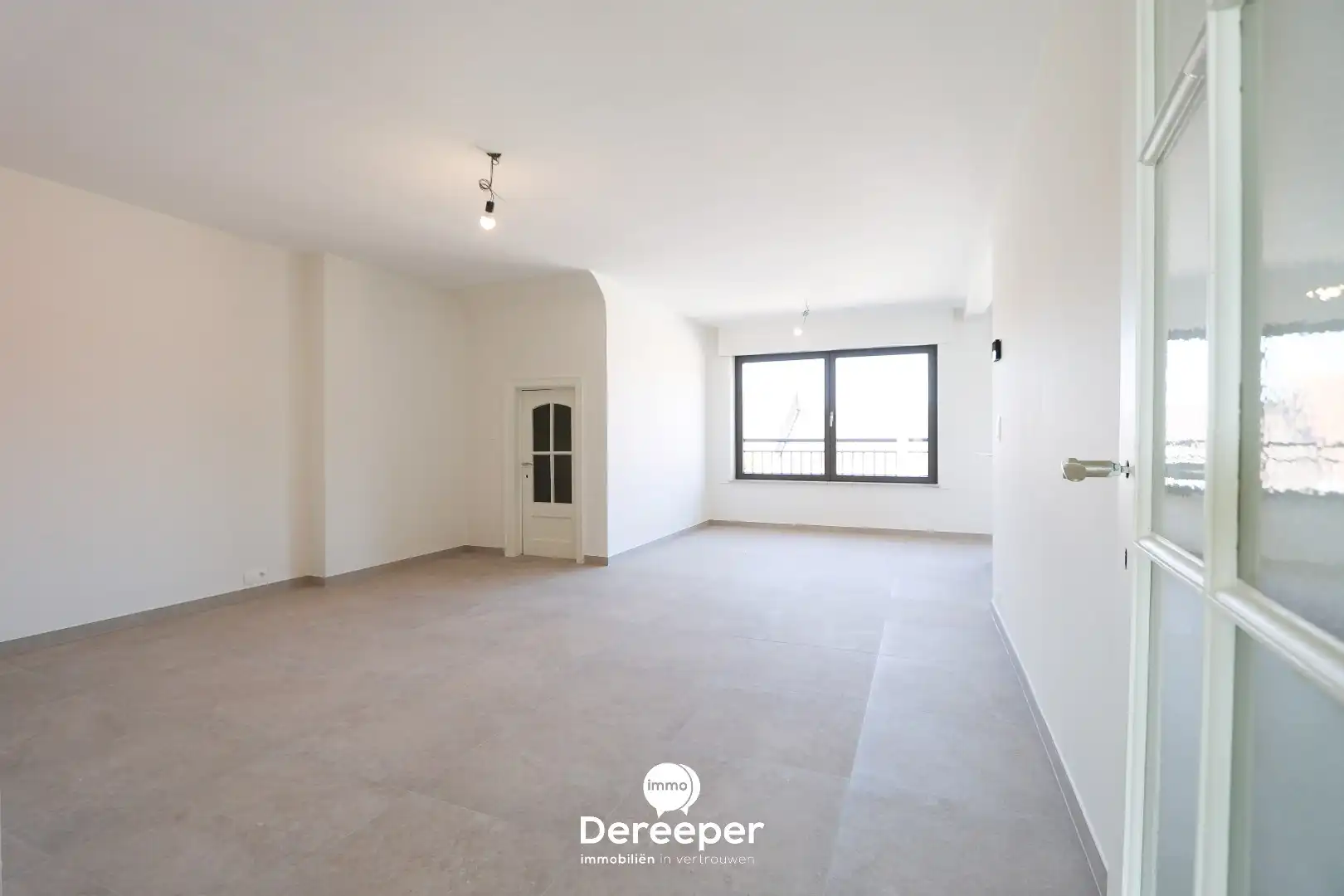 Ruim en volledig gerenoveerd 3-slaapkamerappartement op wandelafstand van Brugge centrum foto 6