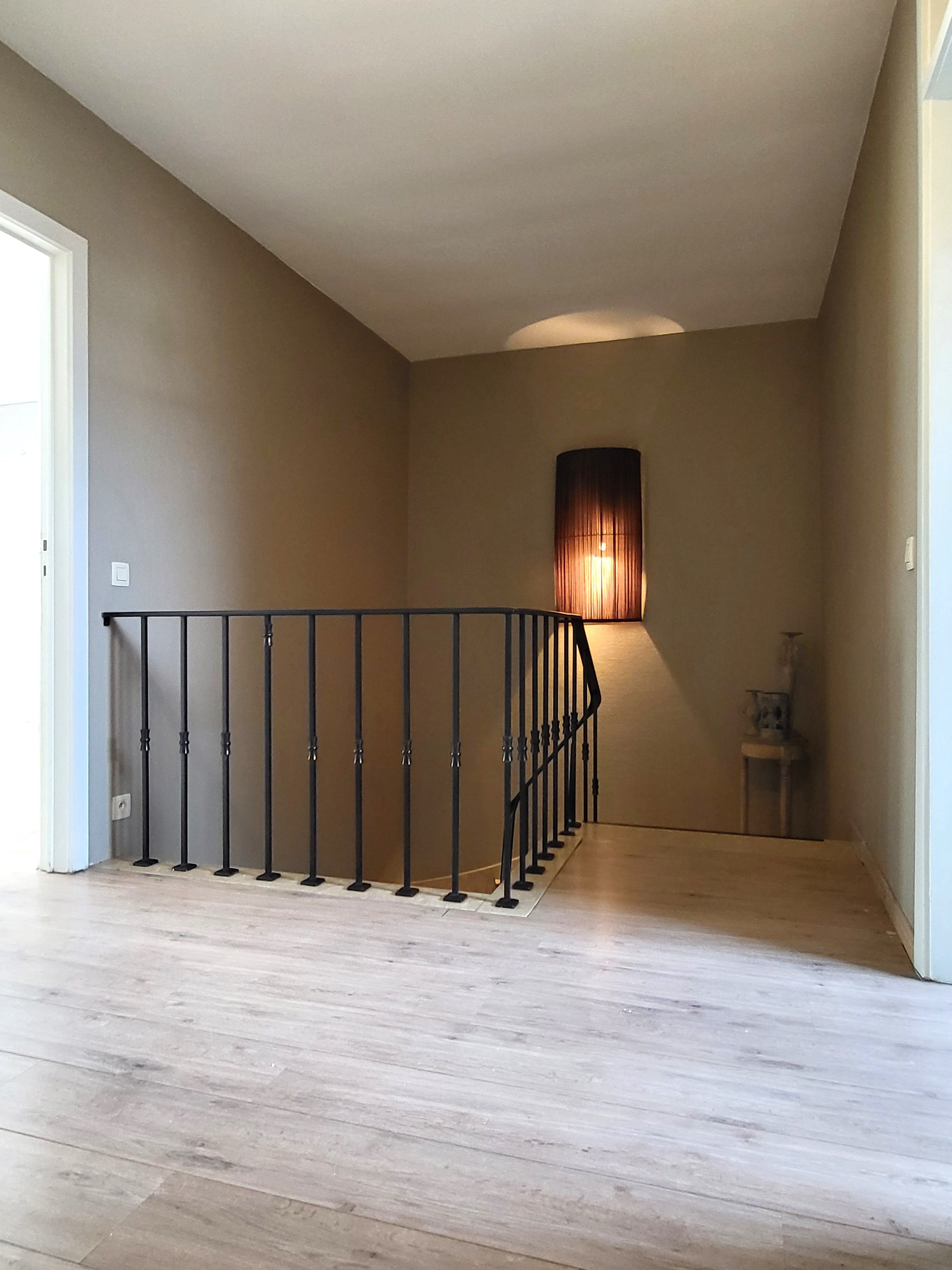 Zeer ruim duplex appartement van 151m2 met vier slaapkamers, groot terras van 41m² en terrasje aan de straatkant!  foto 24