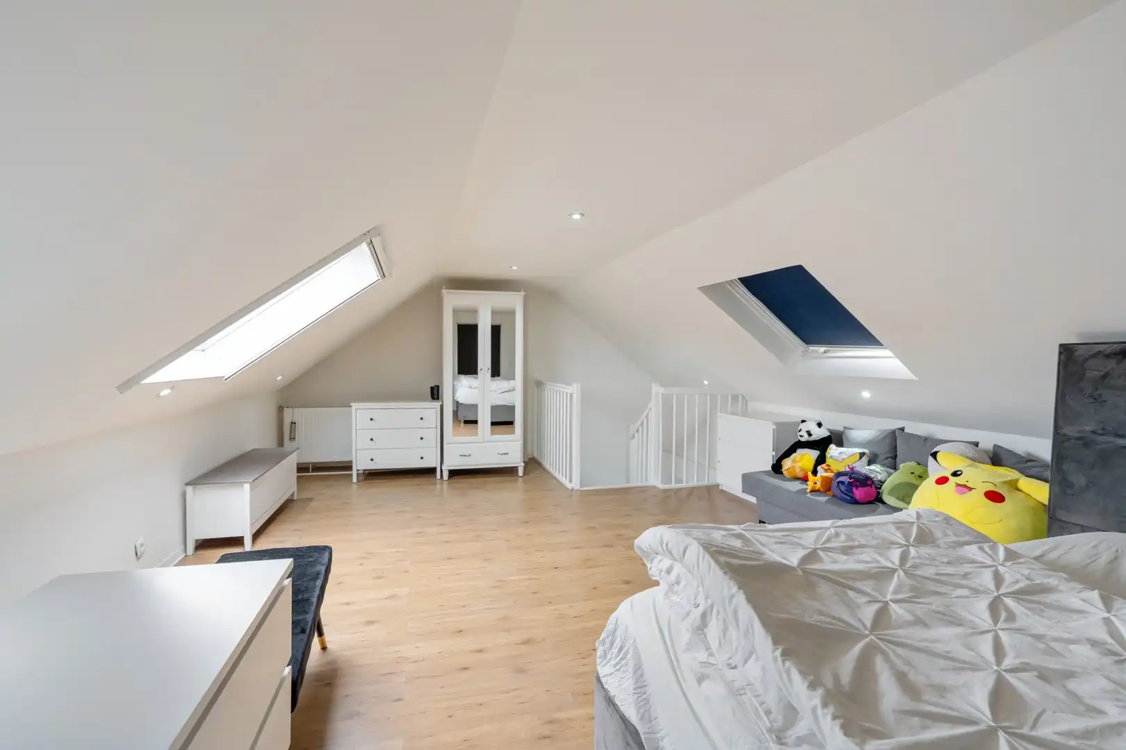 Instapklare halfopen bebouwing met 3 slaapkamers en ruime garage/werkplaats op centrale ligging foto 12