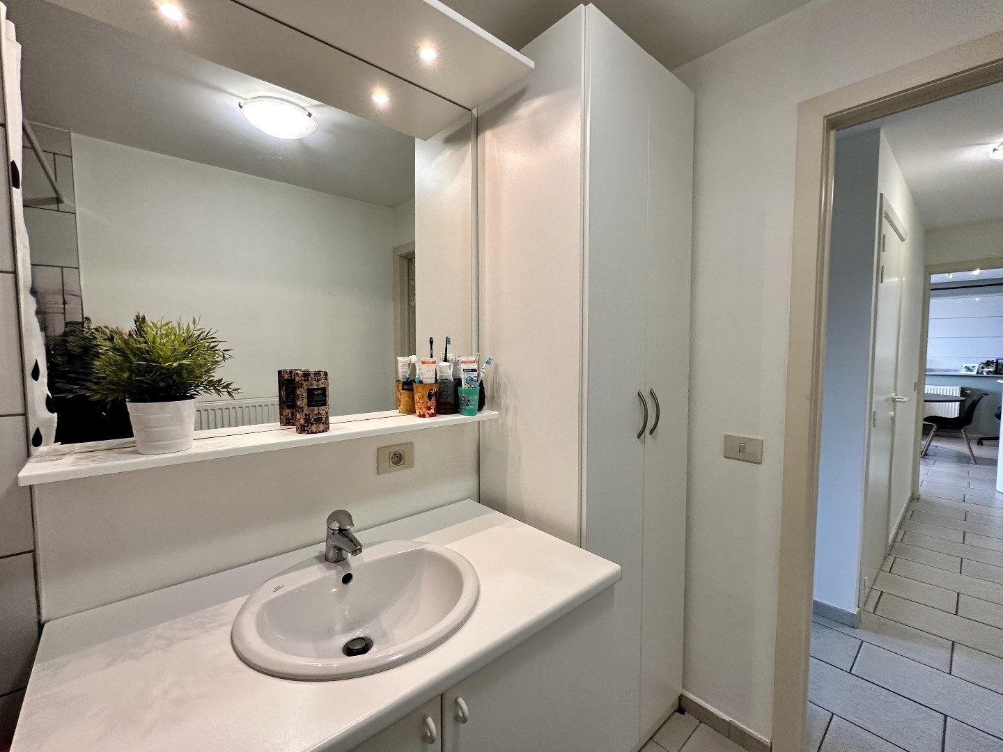 Gelijkvloers appartement met terras en tuintje (87 m²), 2 slpk, Torhout. foto 16