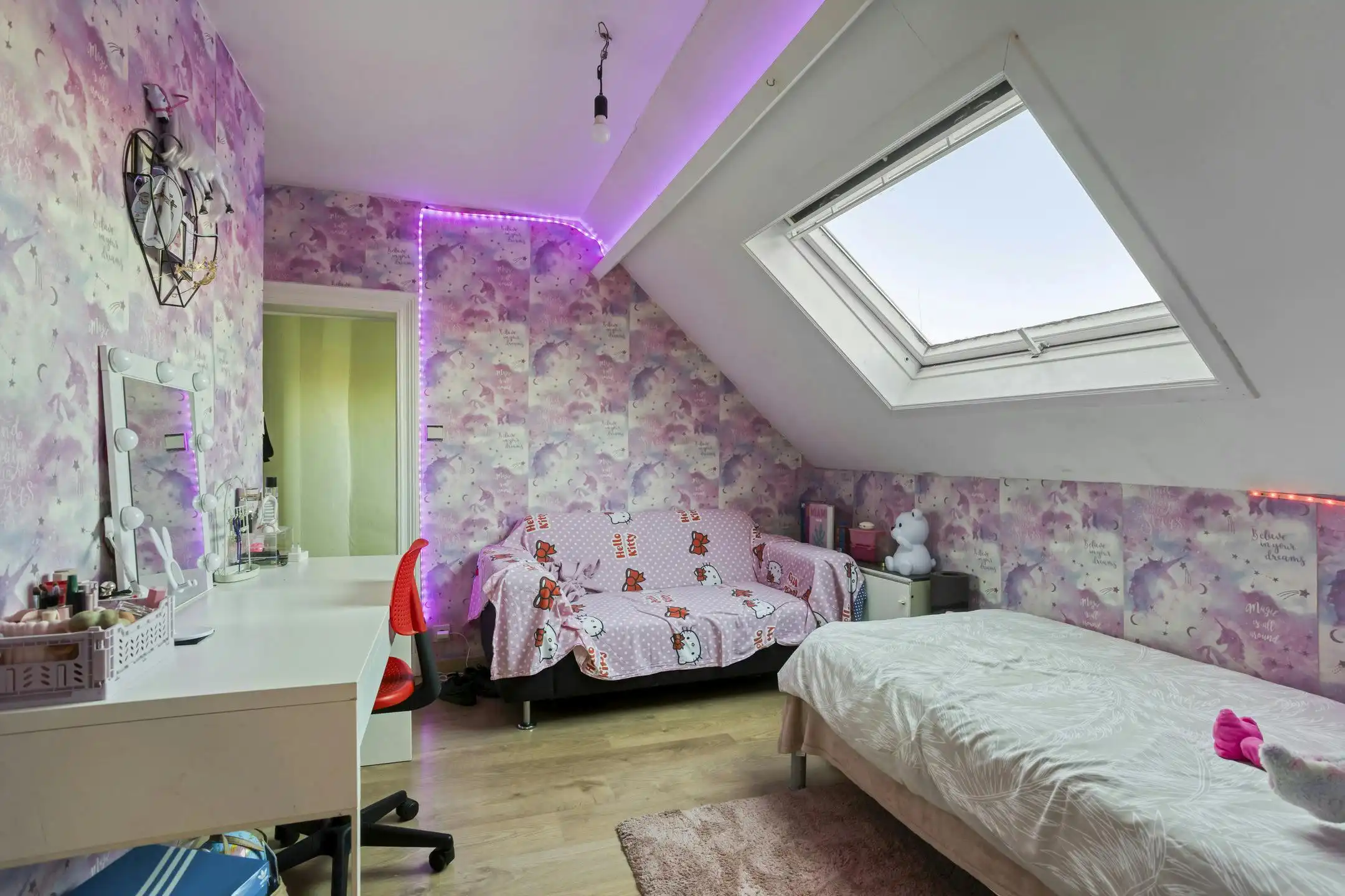 Driegevelwoning te koop in Dworp foto 16