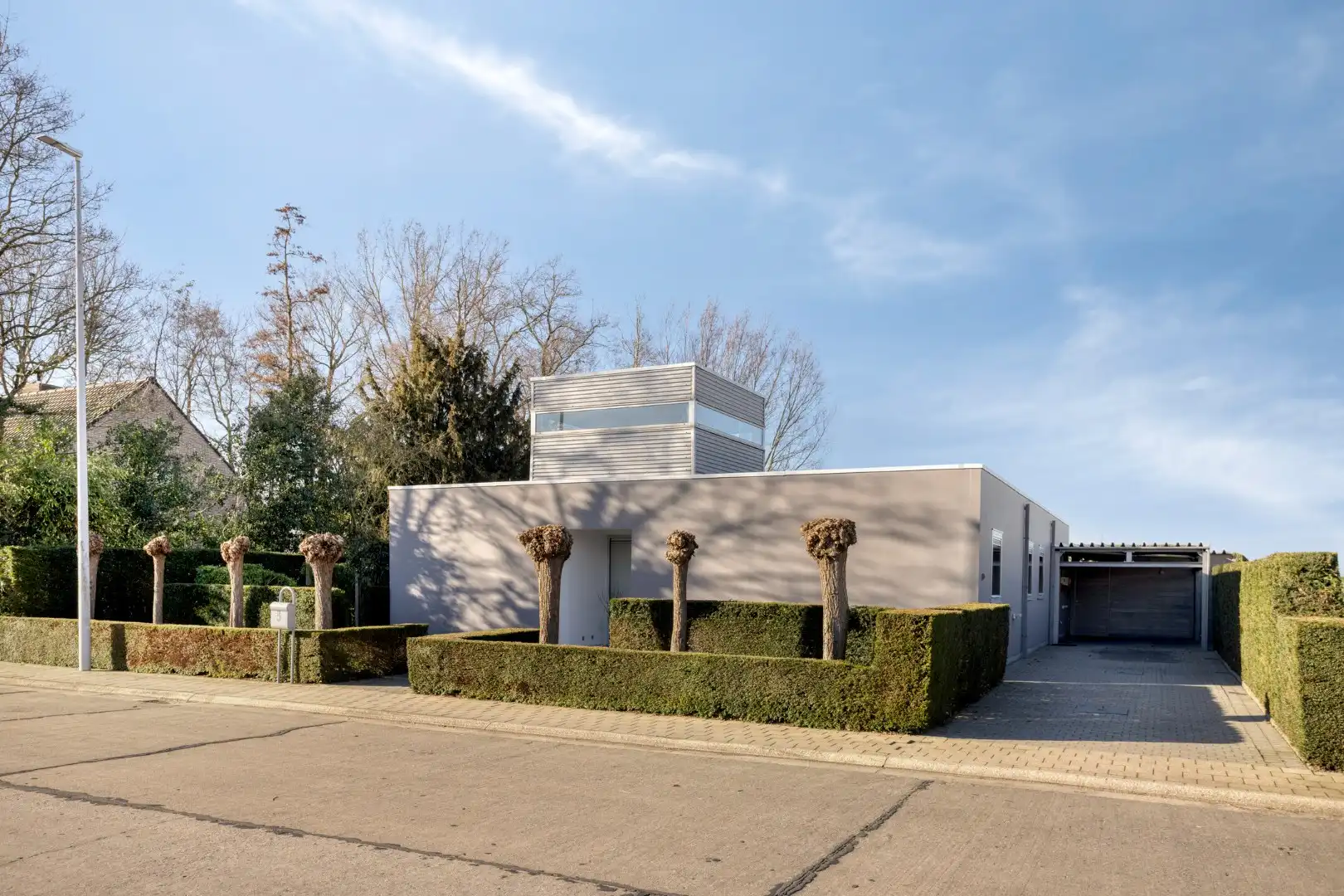 Gelijkvloerse architectenwoning met uitzonderlijke lichtinval op 742 m² foto 24