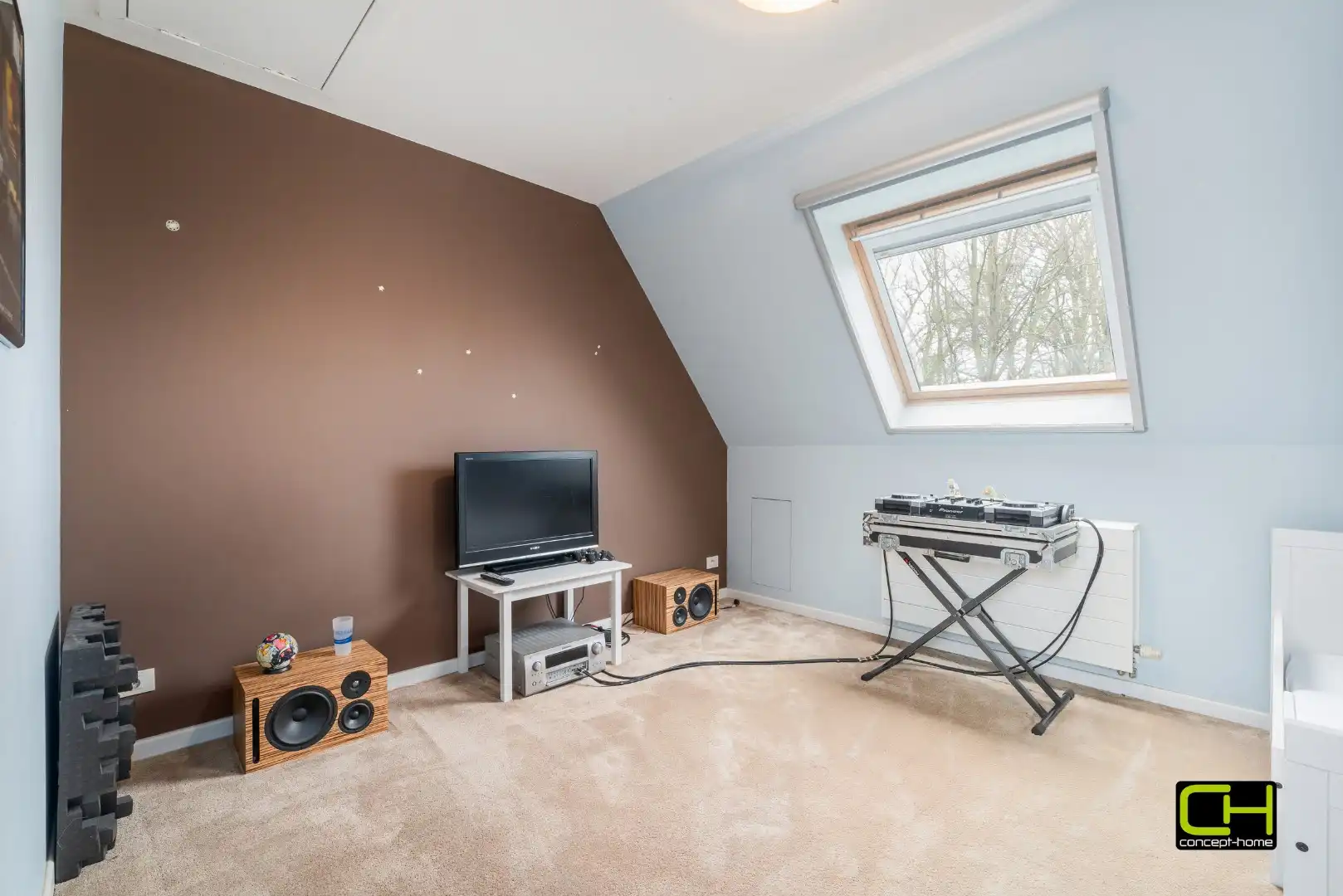 Ruime woning op een perceel van 4.949 m² te koop in Lievegem foto 18