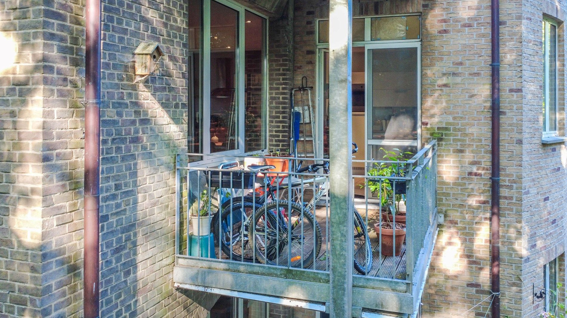 INSTAPKLAAR APP MET 1 SLAAPKAMER + BUREAU ! foto 10