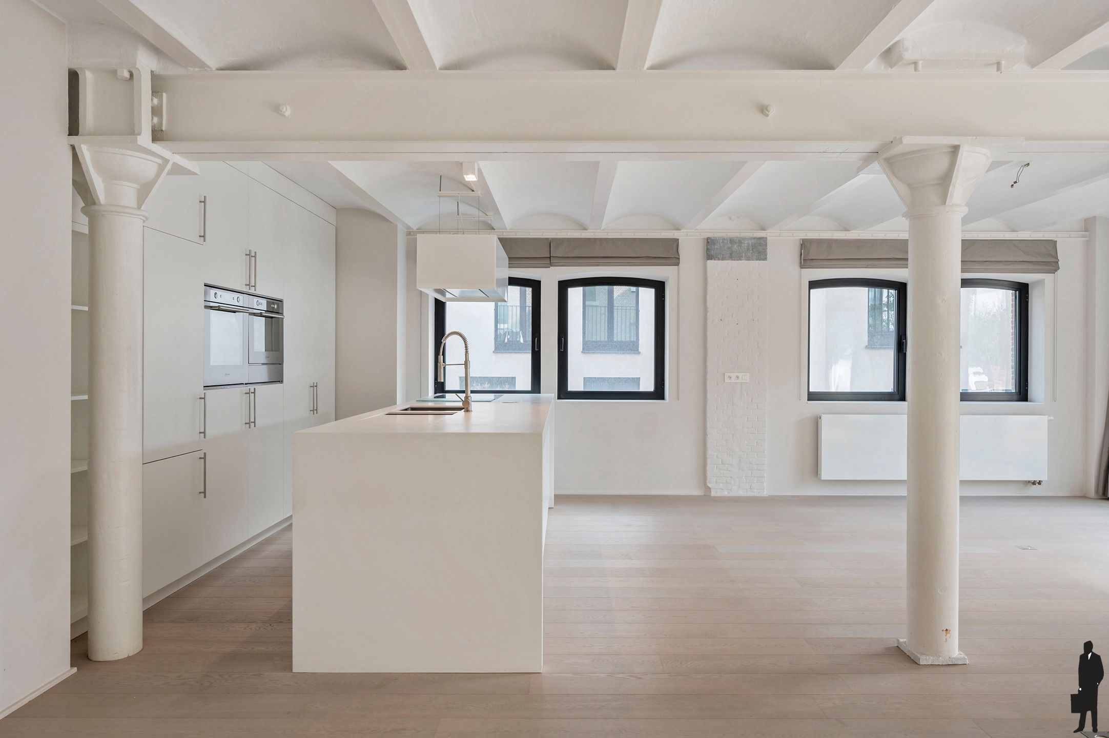 Luxe loft in het bruisende centrum van Antwerpen met zonnig terras foto 16