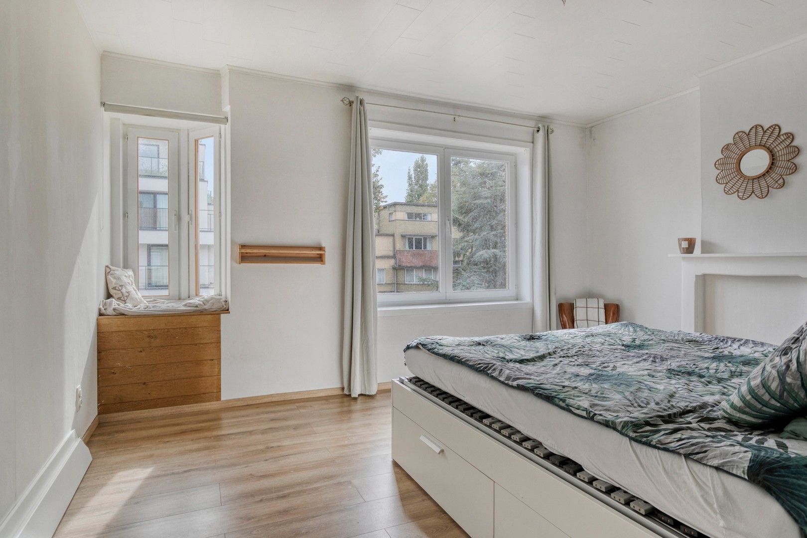 Charmante instapklare woning in hartje Waregem foto 12