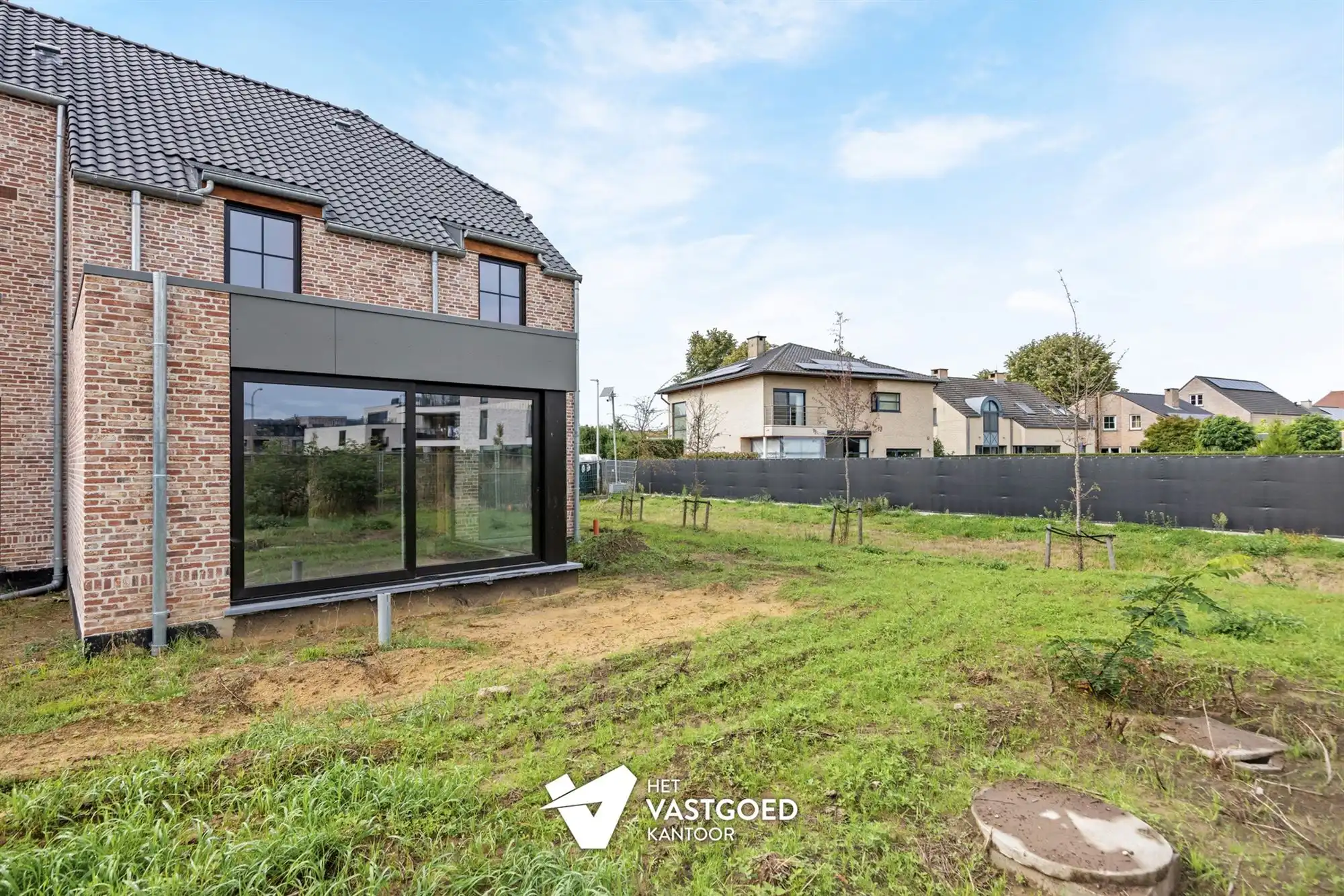 NIEUWBOUWWONING MET 3 SLAAPKAMERS UITERST RUSTIG DOCH CENTRAAL GELEGEN TE ZONHOVEN foto 5