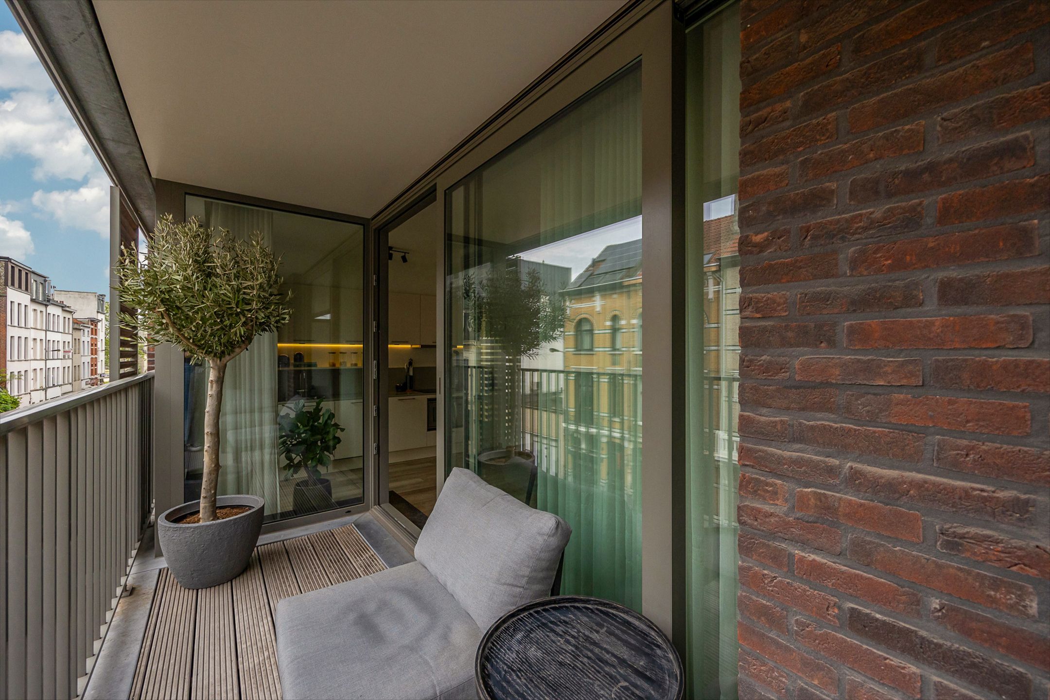 ANTWERPEN-ZUID -  Appartement met terras en zicht op binnentuin foto 3