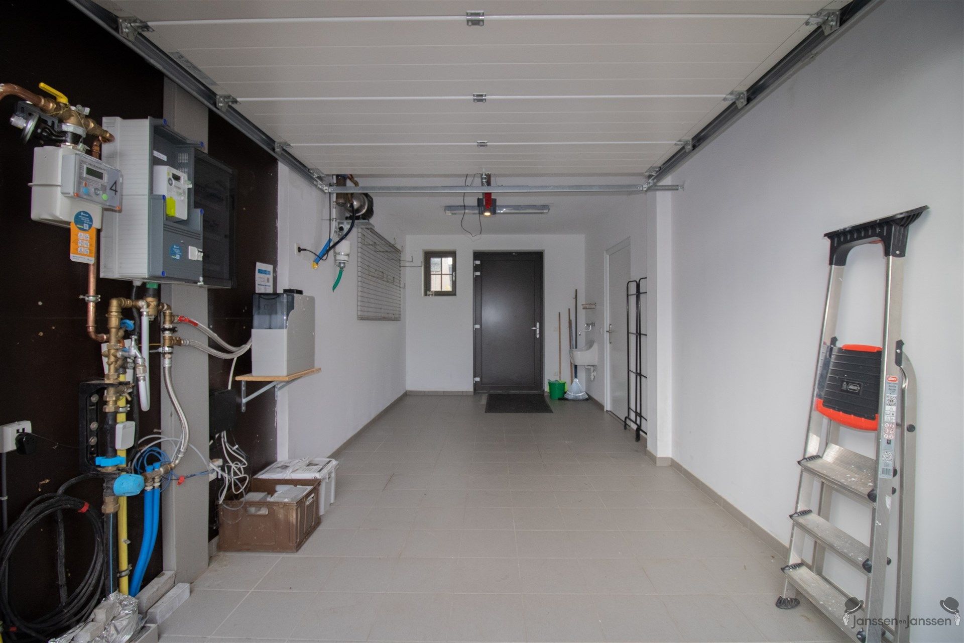 Rustig gelegen recente woning met min. 4 slaapkamers op 470 m².  foto 18