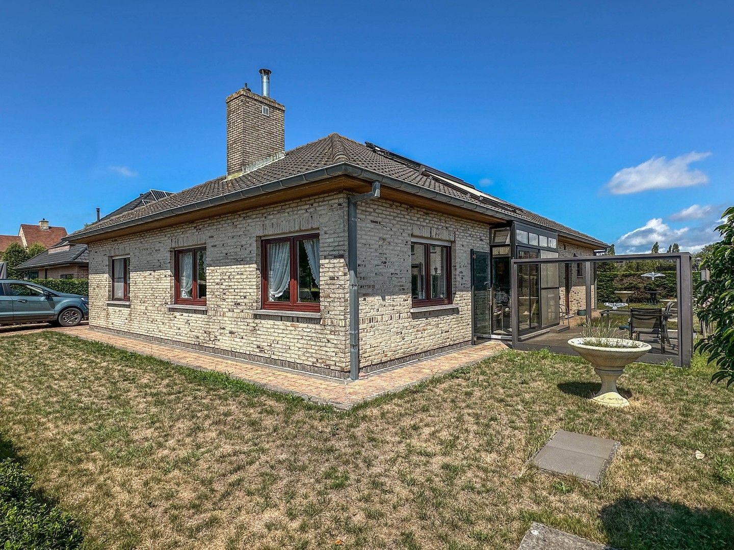 Verzorgde villa nabij de winkels van Oostduinkerke dorp. foto 3