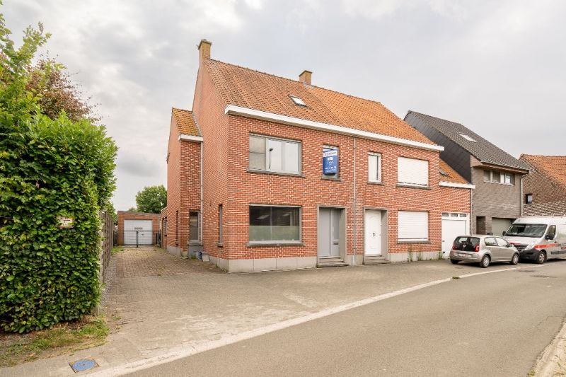 Landelijk wonen met comfort en ruimte – gerenoveerde woning met zuidgerichte tuin en loods van 80 m² foto 2