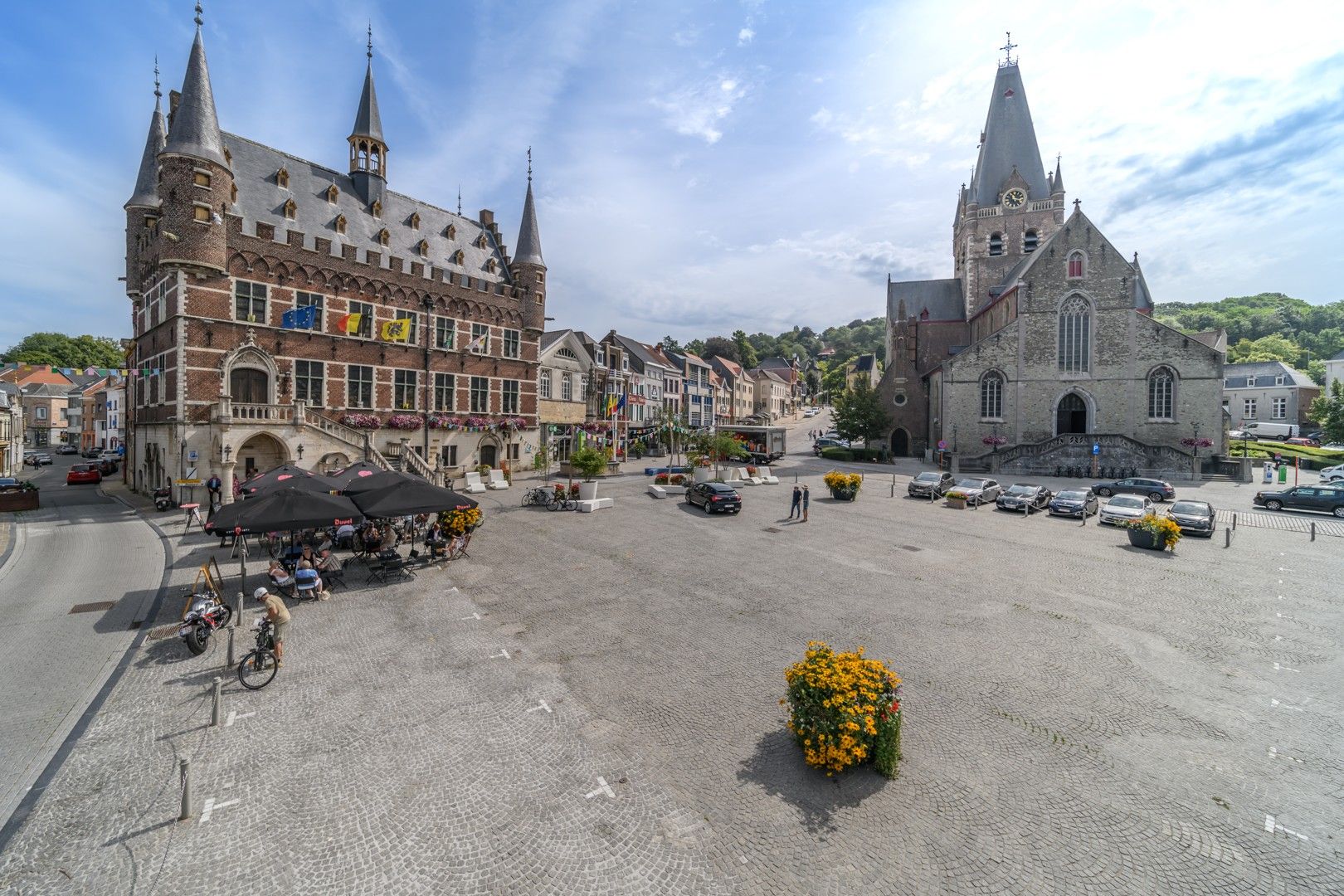 Zeer gunstig en centraal gelegen, verder af te werken karaktervolle woning foto 21