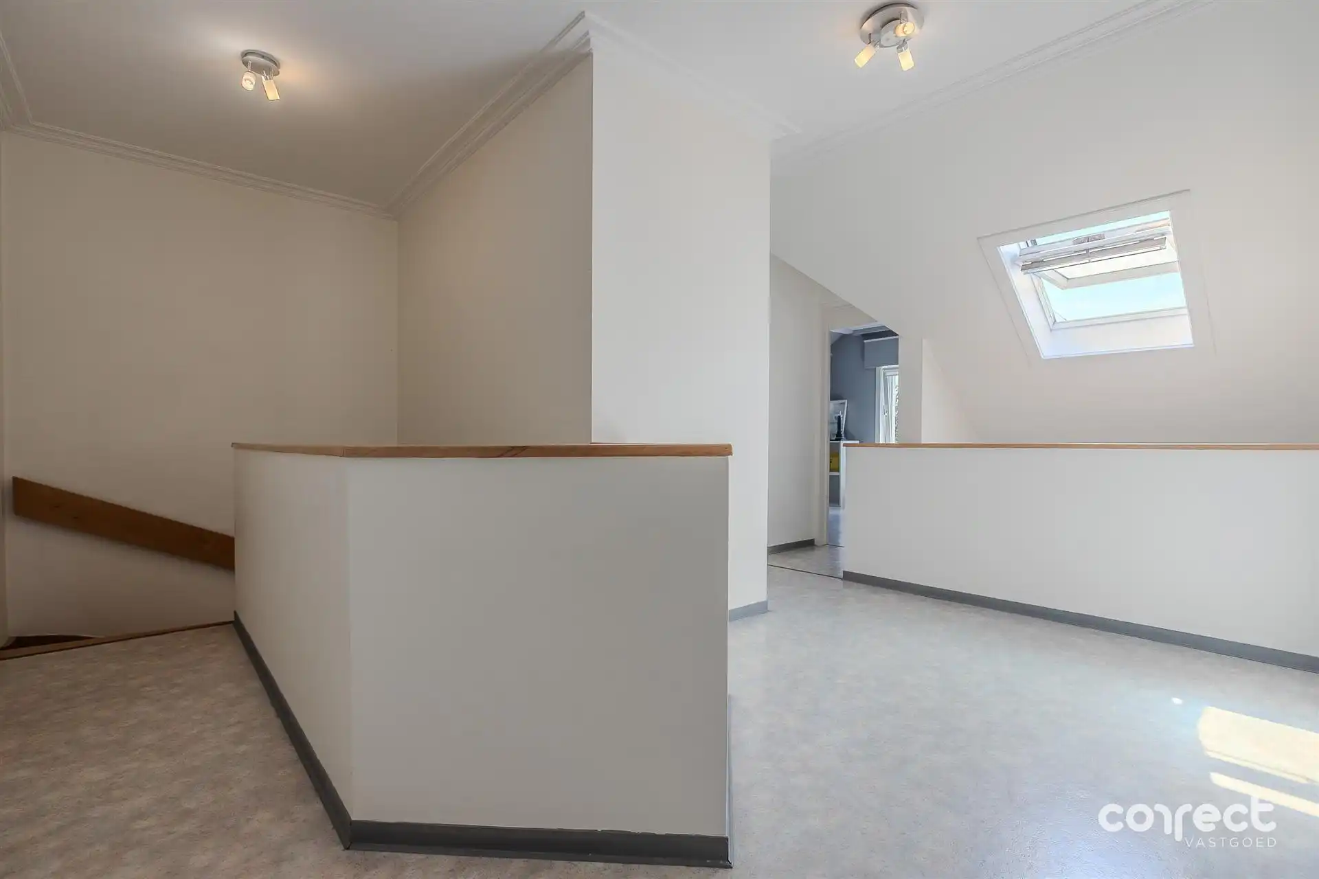 Polyvalente woning met 4 slaapkamers en atelier foto 14