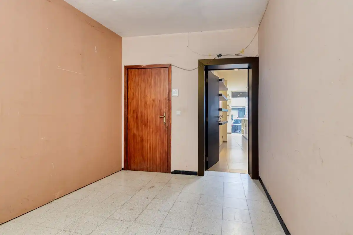 Super gelegen handelspand met garage in Heverlee! - totale oppervlakte +/- 260 m² + kelder van 38m² foto 9