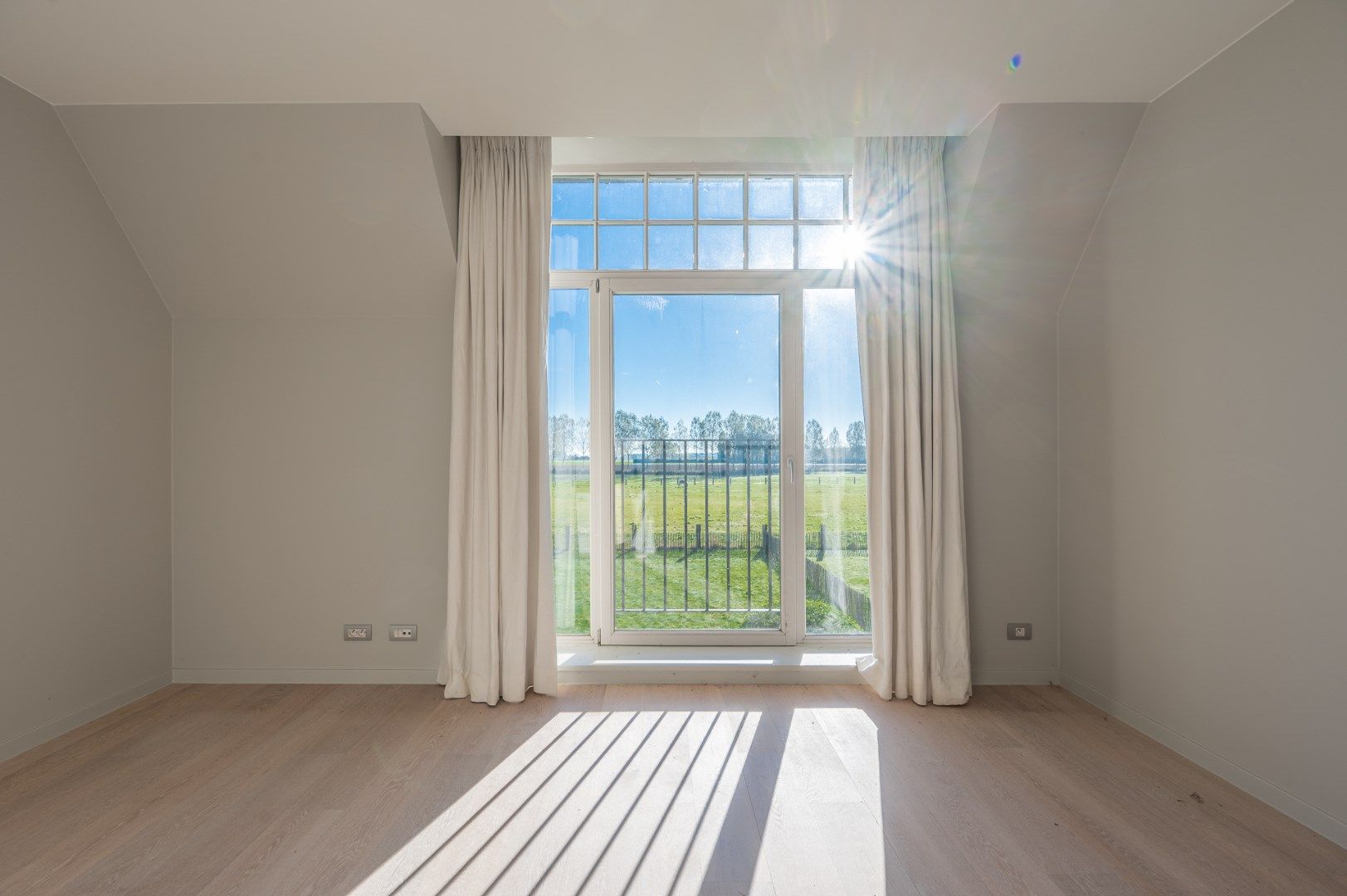 Exclusieve alleenstaande villa met panoramisch zicht over de Polders foto 21